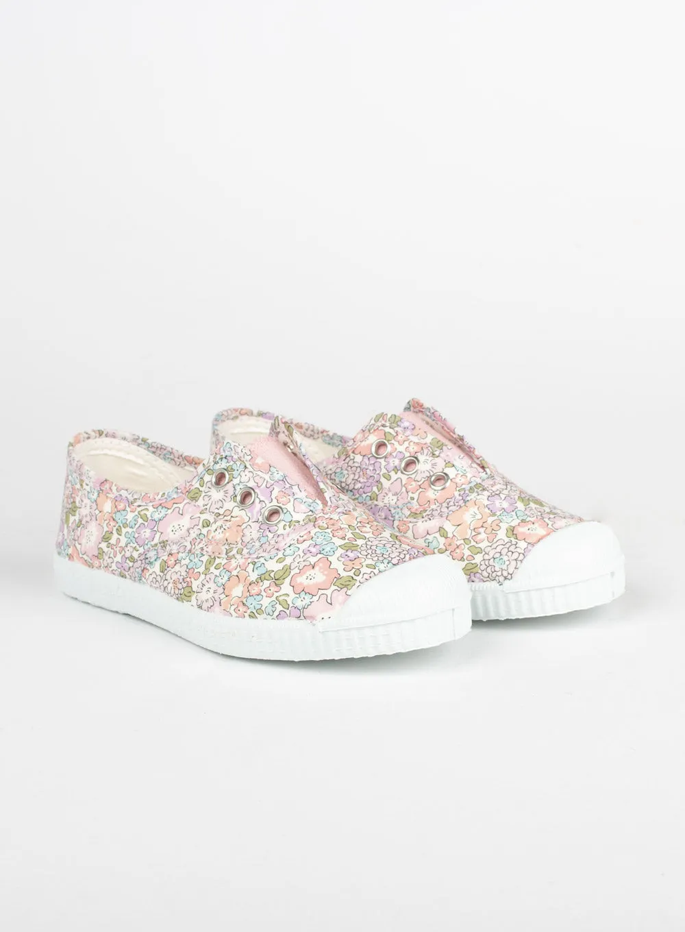 Lake Hike Indoor Step Hampton Canvas Plum Print Plimsolls in Michelle