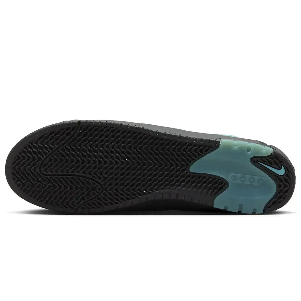 Nike SB Air Max Ishod Shoes Effortless Style
