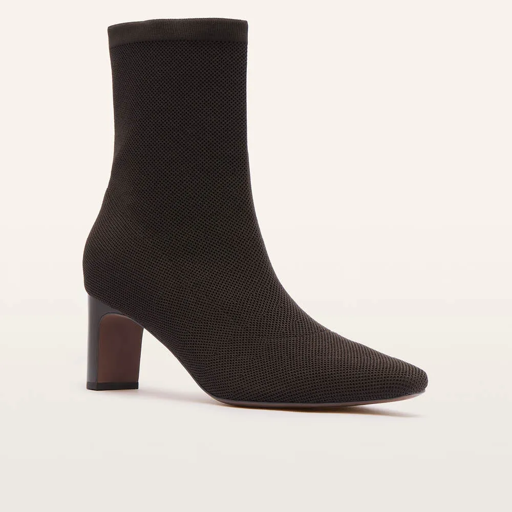 Melrose Chocolate Knit Everywhere Fit