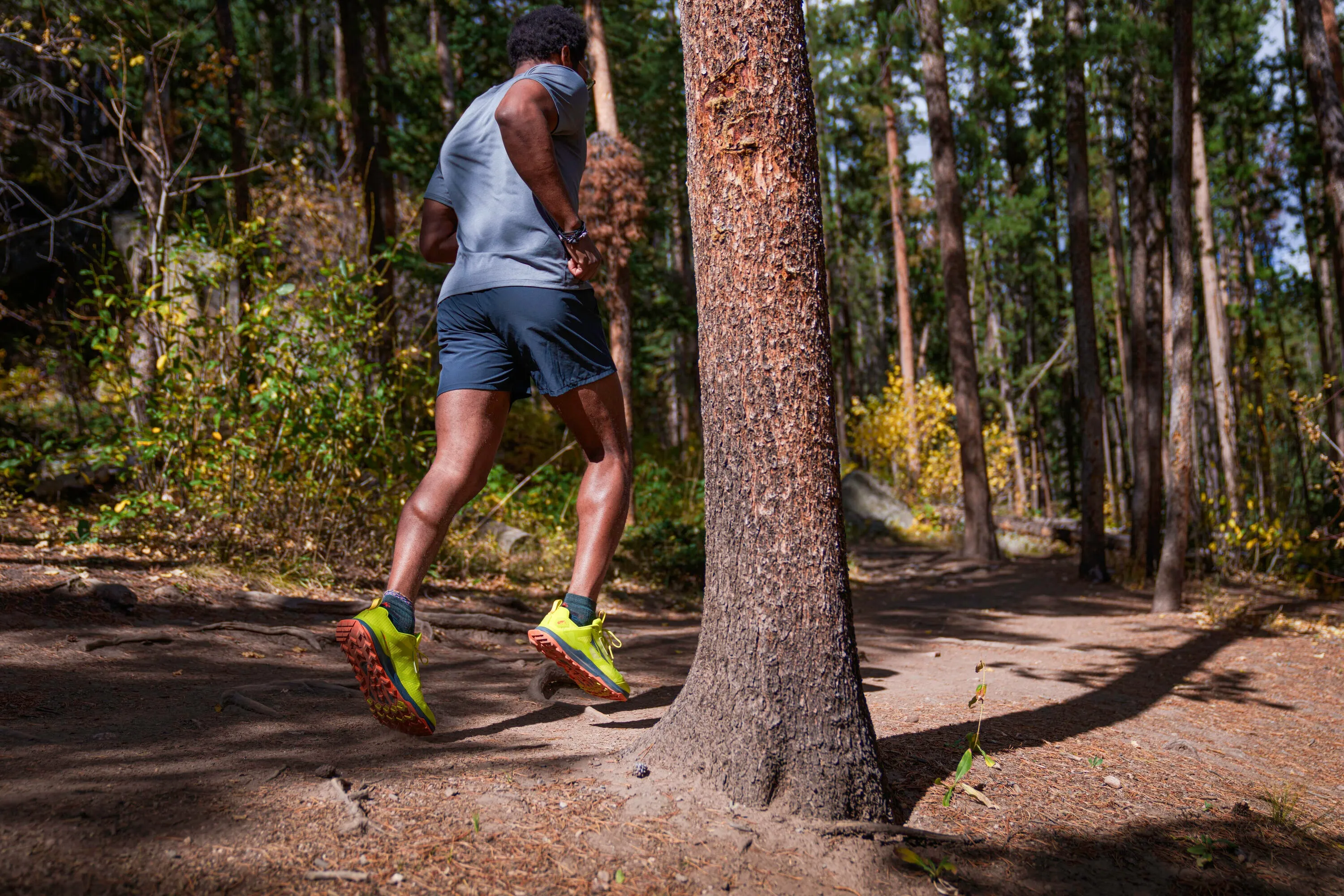 Heel Balance Upper blend adapts to a wide range of foot shapes Altra Lone Peak 8 Mens Trail Running Shoes - Yellow