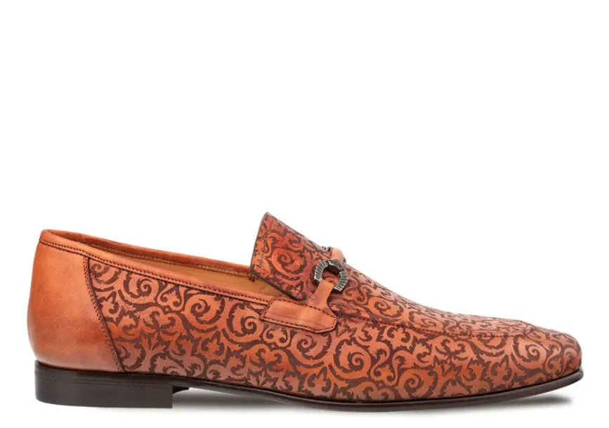 Style: Alcaraz Loafer Cognac lightweight fabric