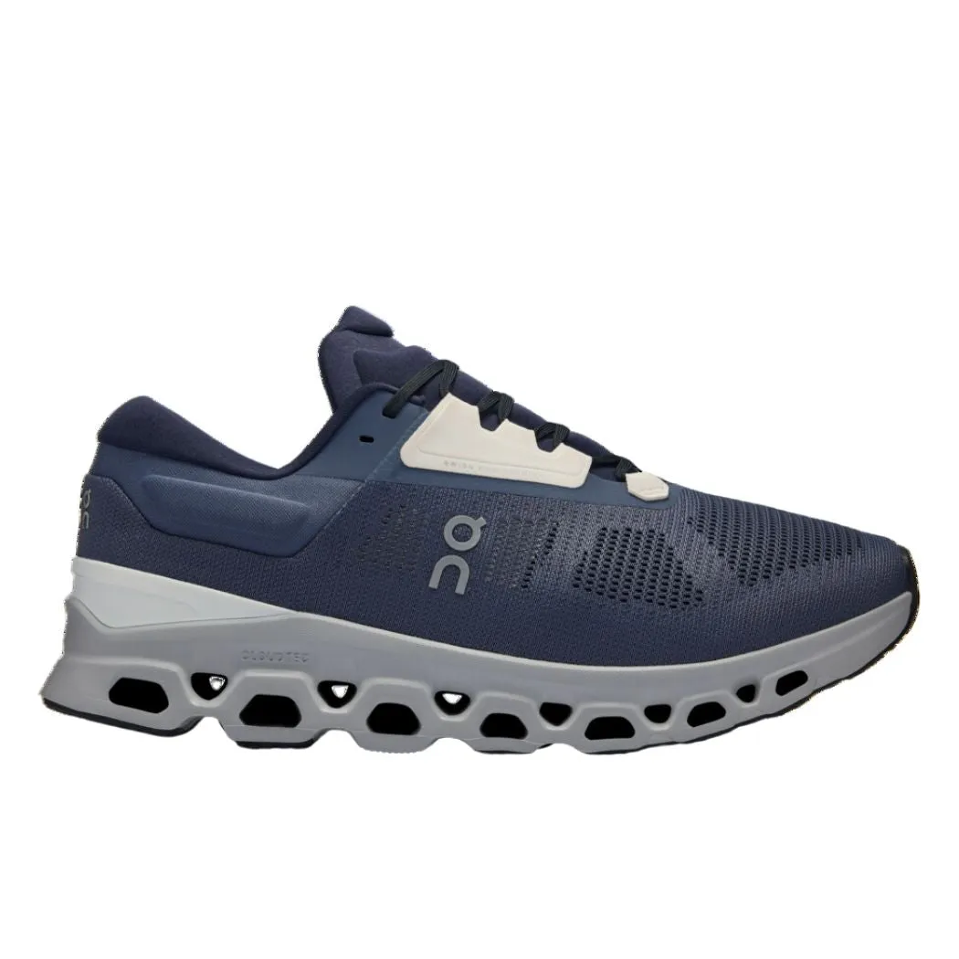 Comfort Bend on Cloudstratus 3 Men's Running Shoes