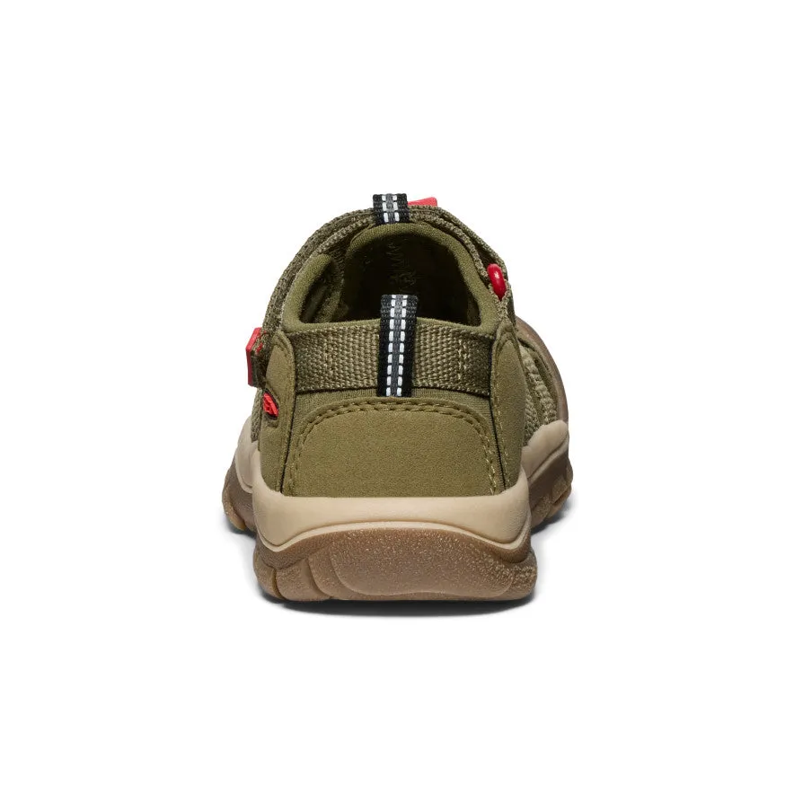 Little Kids' Newport H2  |  Martini Olive/Aura Orange Flexible design adjusts to various foot types and gaits