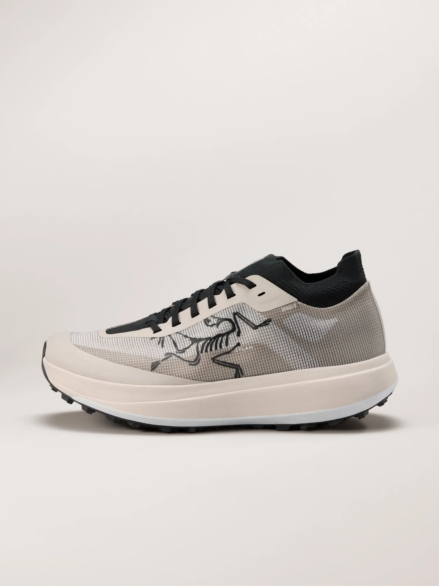 Sylan Pro Shoe (Men's) - X000010077 Ideal for indoor and outdoor athletic performance