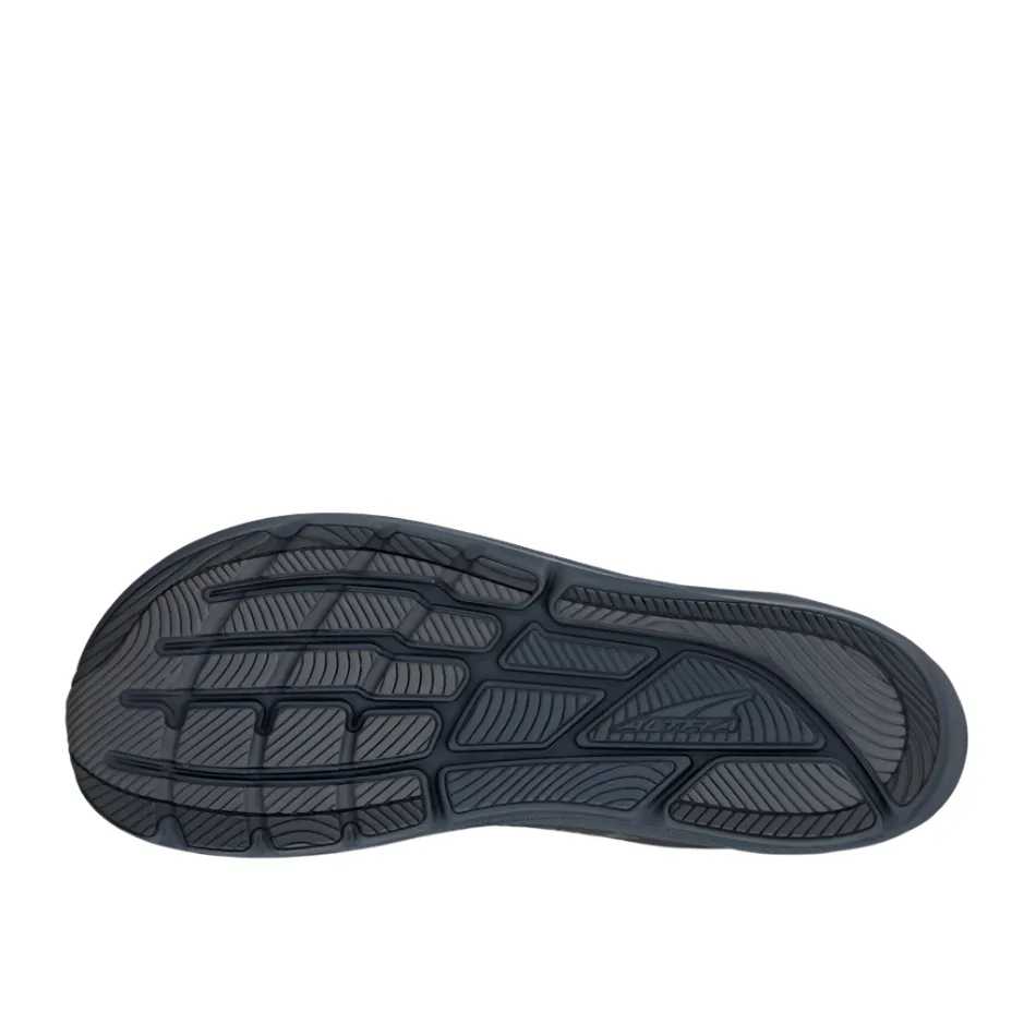 true - to - size Altra Men's Torin 8 GTX Running Shoes in Black/Black SS25