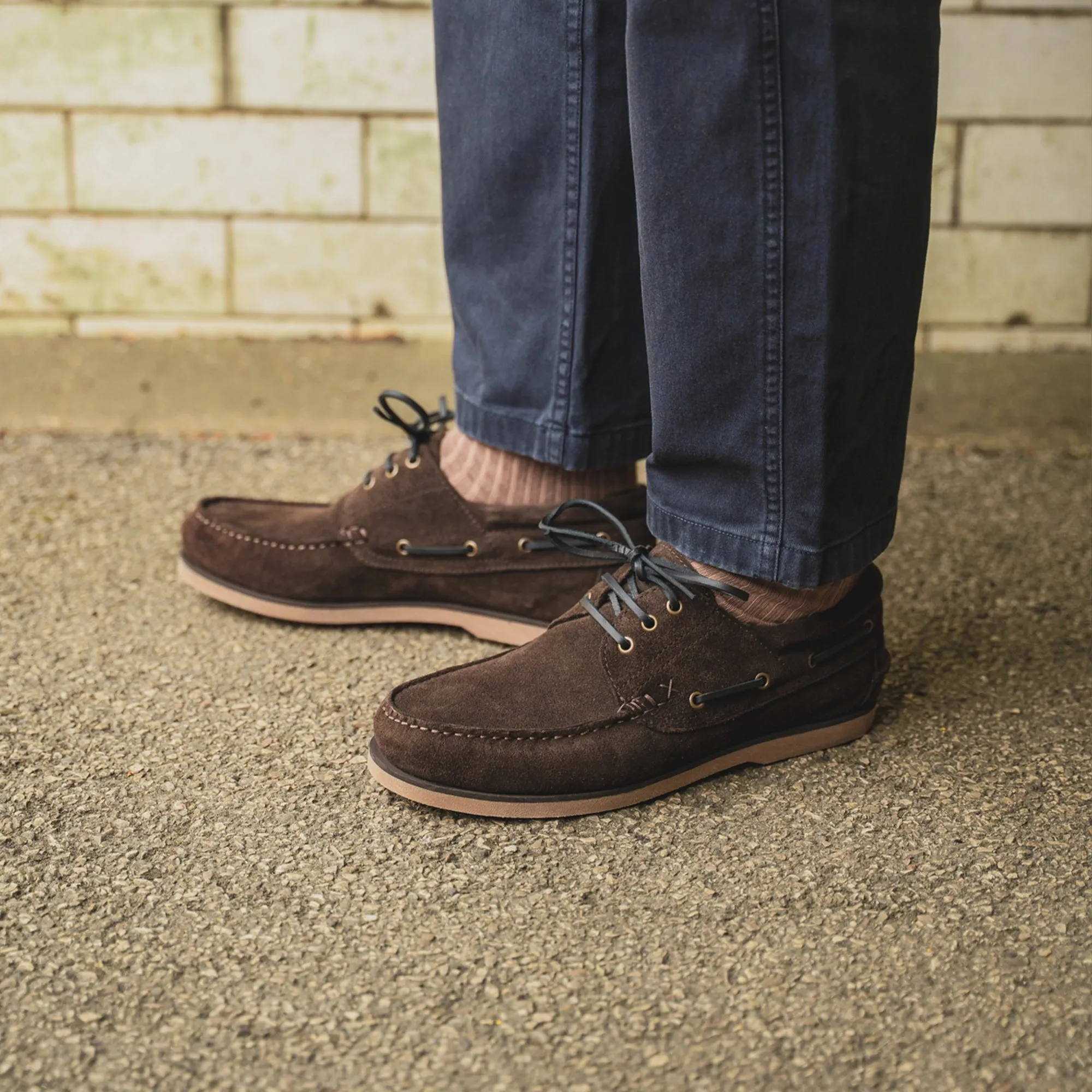 EARBY // BROWN SUEDE Timeless Fit