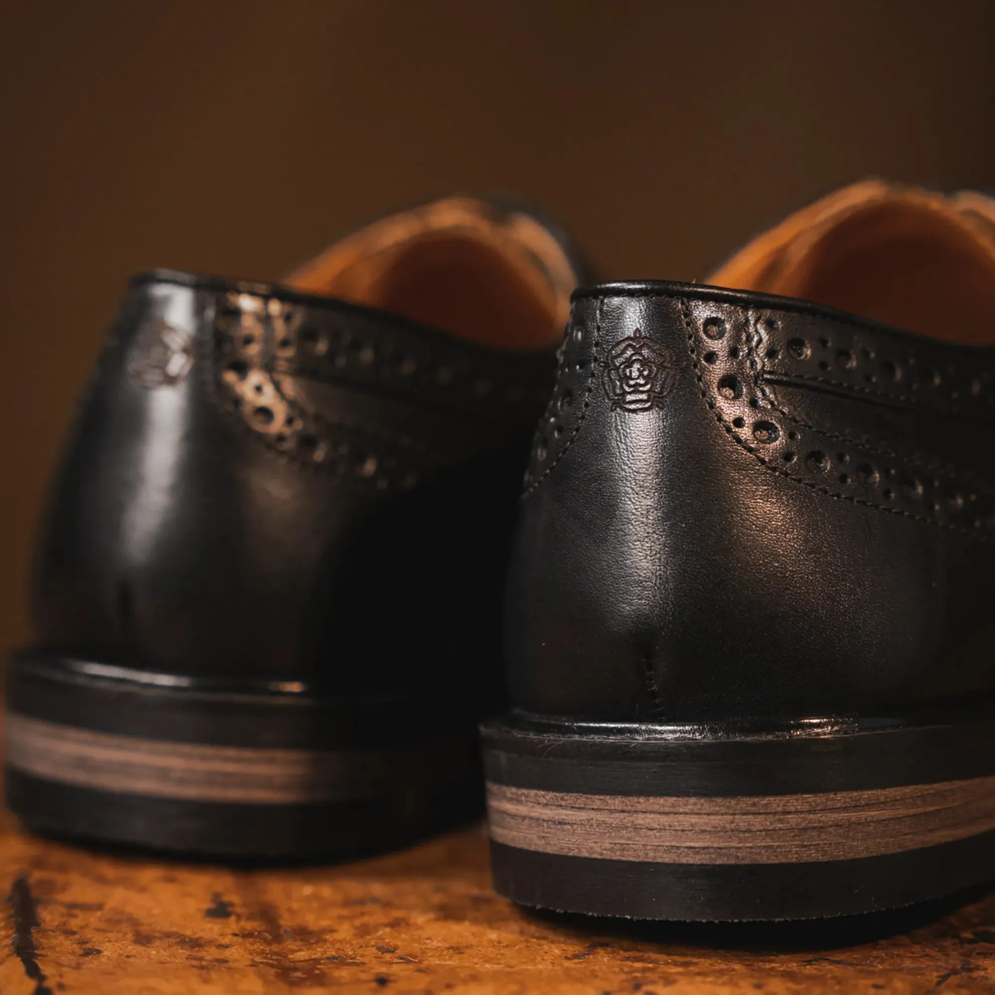 Chic Step Look SHIREBURN // BLACK
