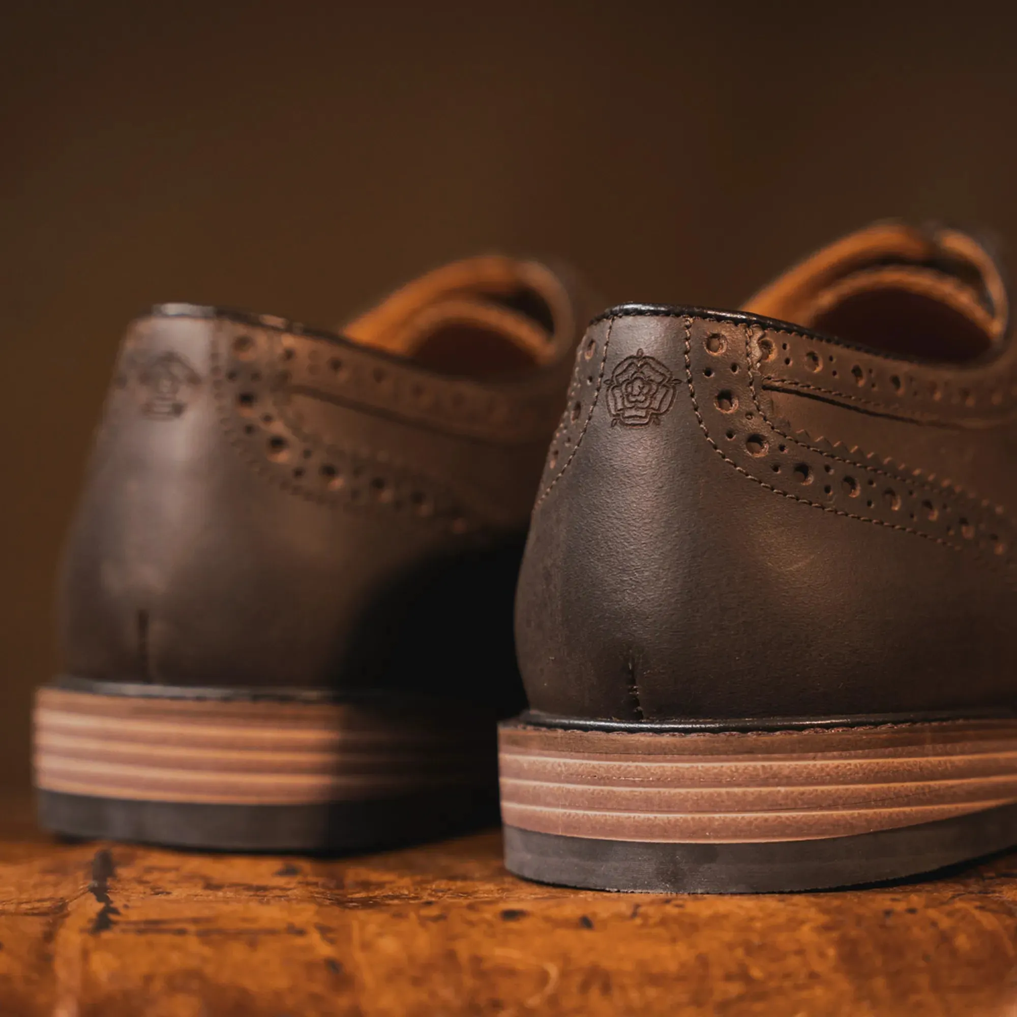 Office Wear Shoes Classic Elegance SHIREBURN // BROWN DISTRESSED