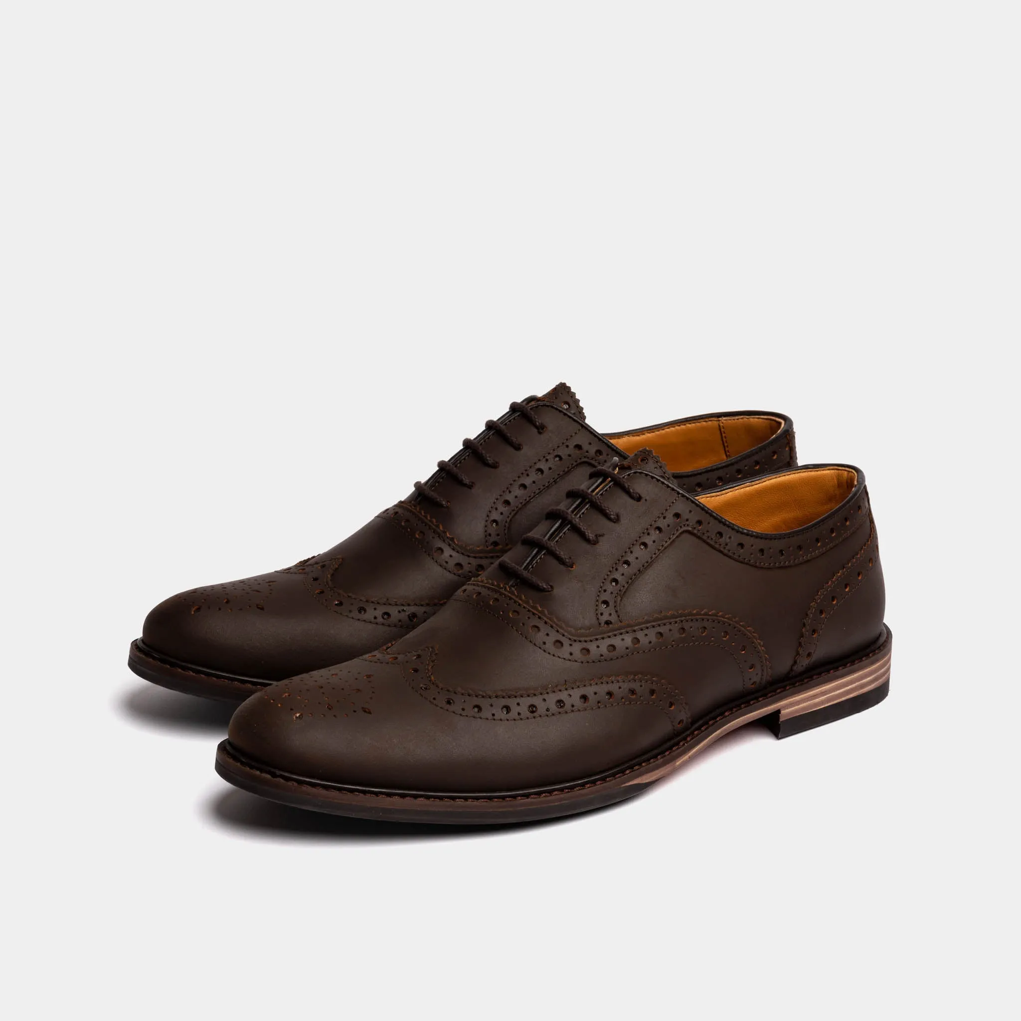 SHIREBURN // BROWN DISTRESSED Flexible Fit Premium Comfort