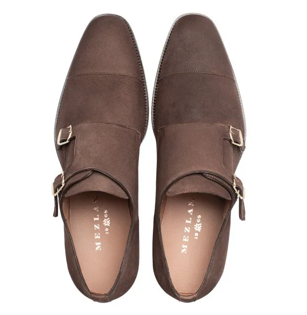 Style: Actore II-Brown Clean Shape