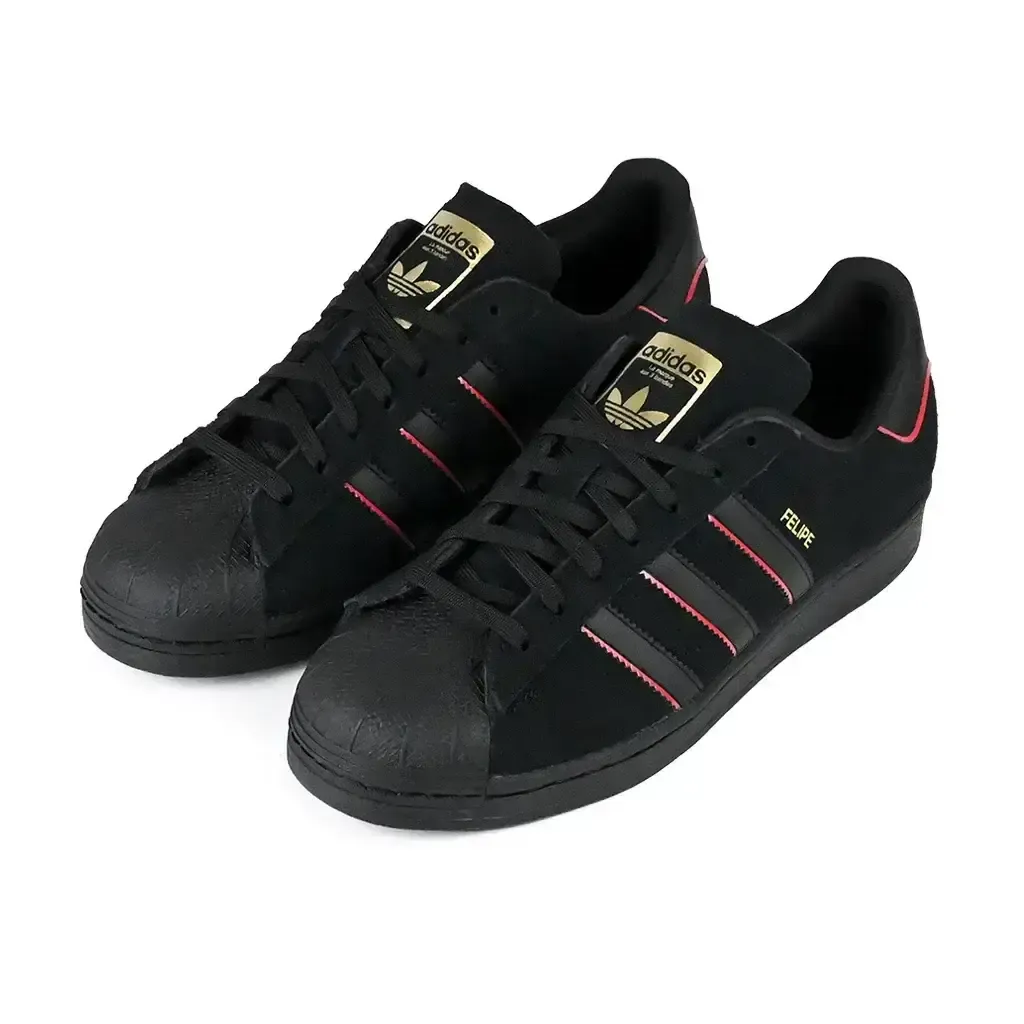 Smooth glide Adidas Skateboarding x Felipe Gustavo Superstar ADV Shoe