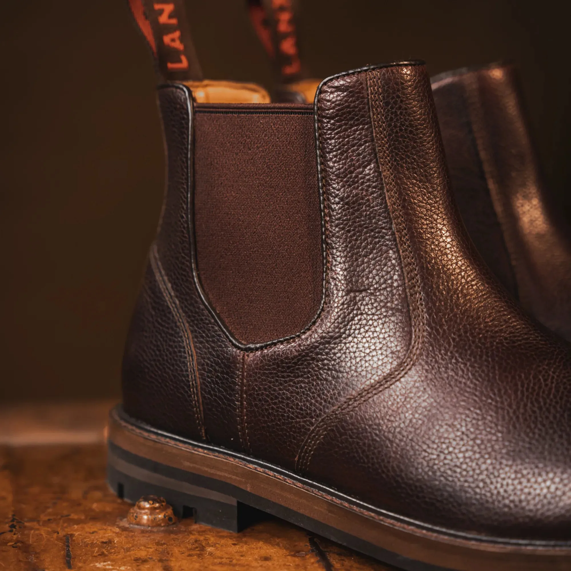 Bold Look HOGHTON // CHESTNUT GRAINED