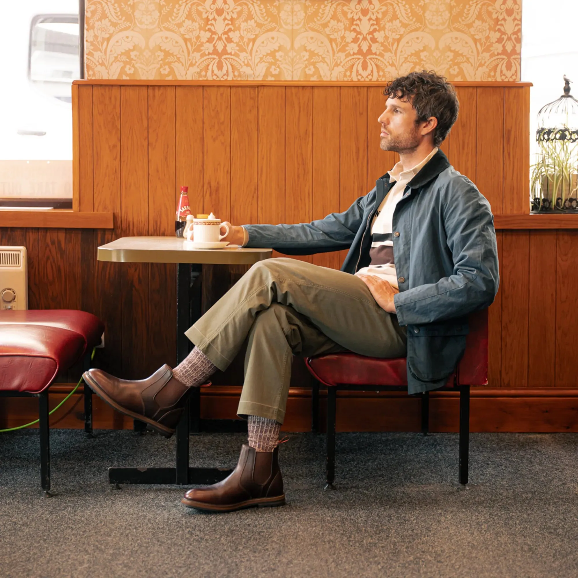 Comfortable Lace Flexible Use HOGHTON // CHESTNUT GRAINED