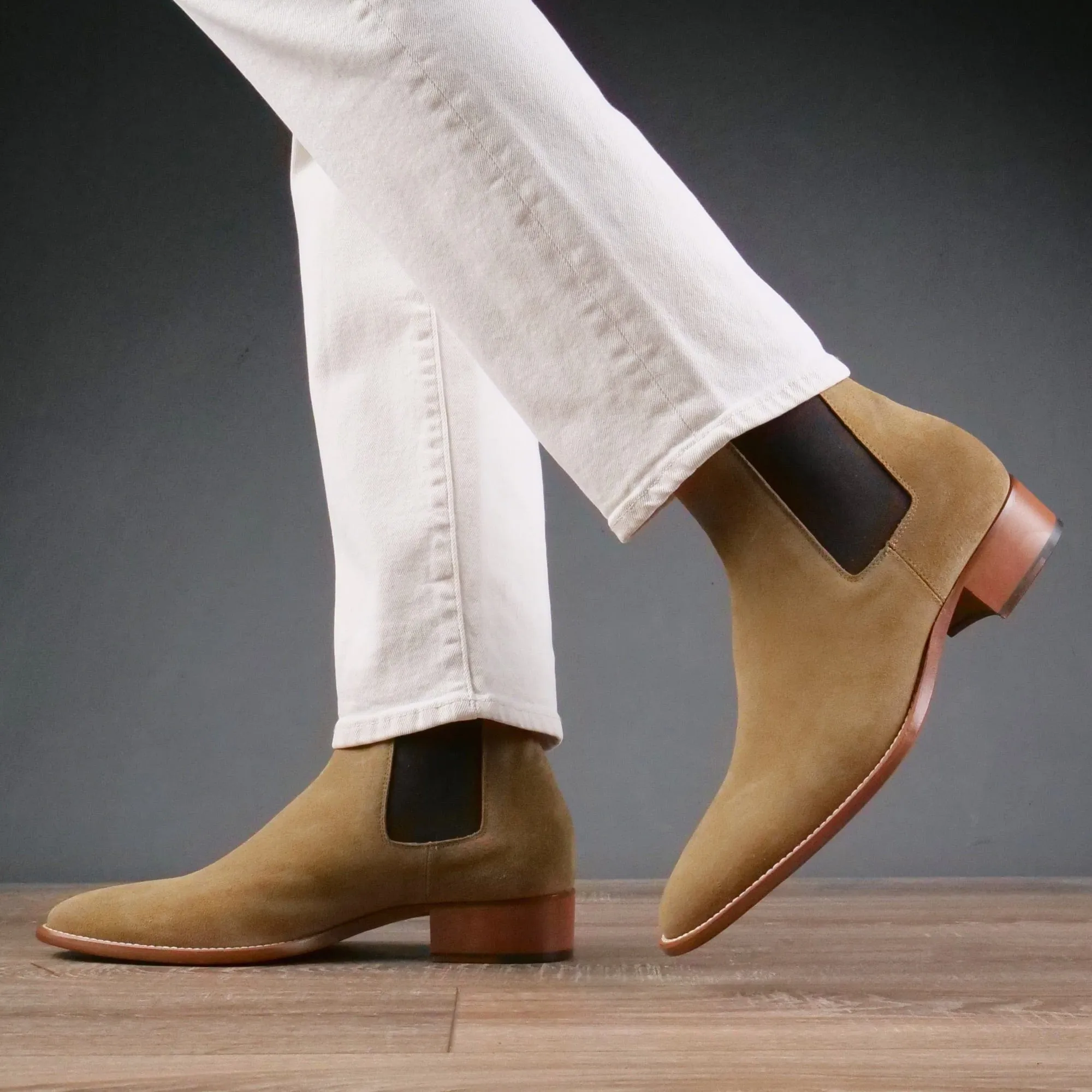 Manhattan Chelsea Boot Tan Suede On The Move Style