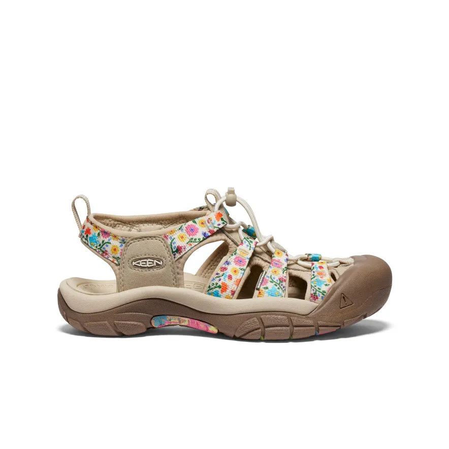 Materials used promote all-day active comfort Stretch Driven Women's Newport Retro  |  Multi/Safari