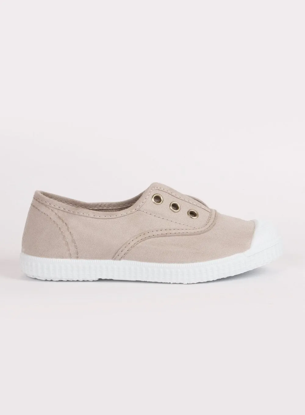 Chic Basics Winter Vibe Hampton Canvas Plum Plimsolls in Putty