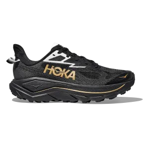 Seamless overlays reduce friction during repetitive motion Women's Challenger 8