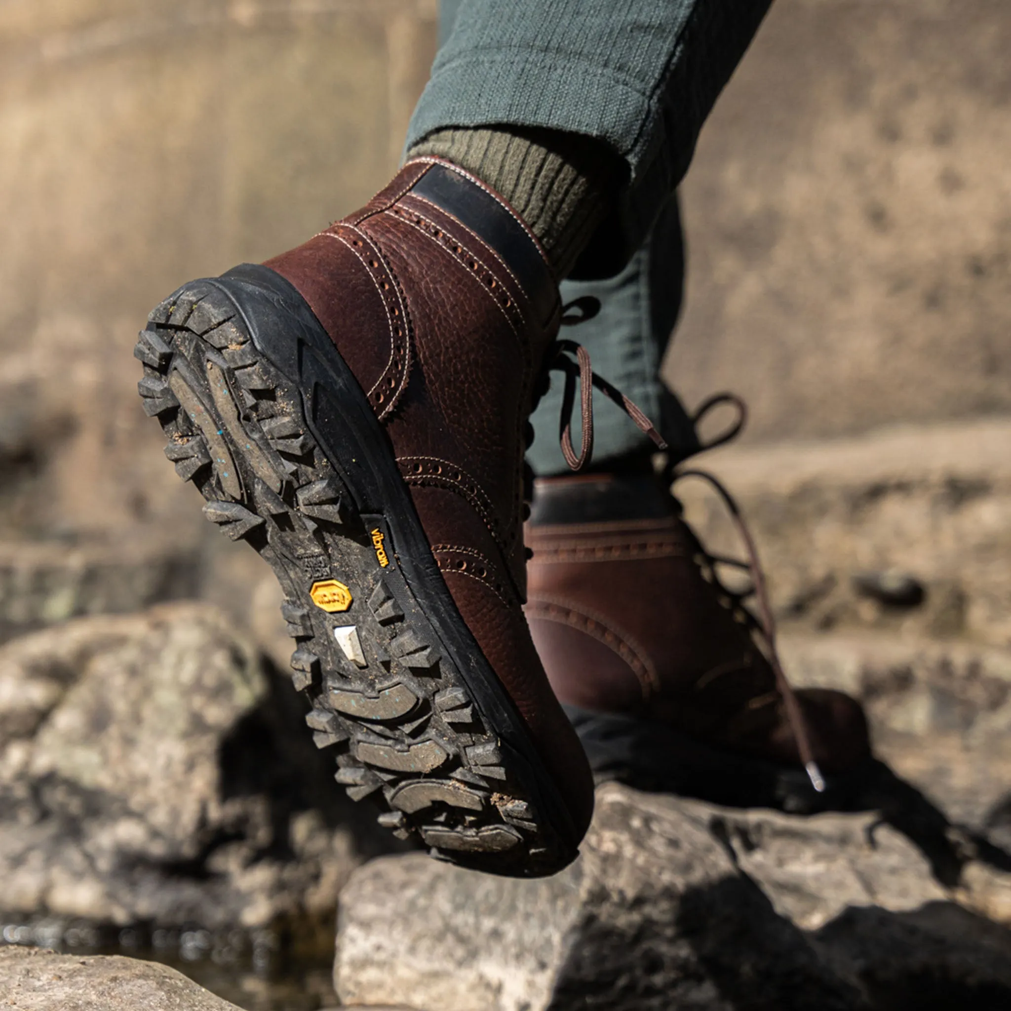 Comfort Shape Leather Build PENDLE // REDBRICK & BLACK