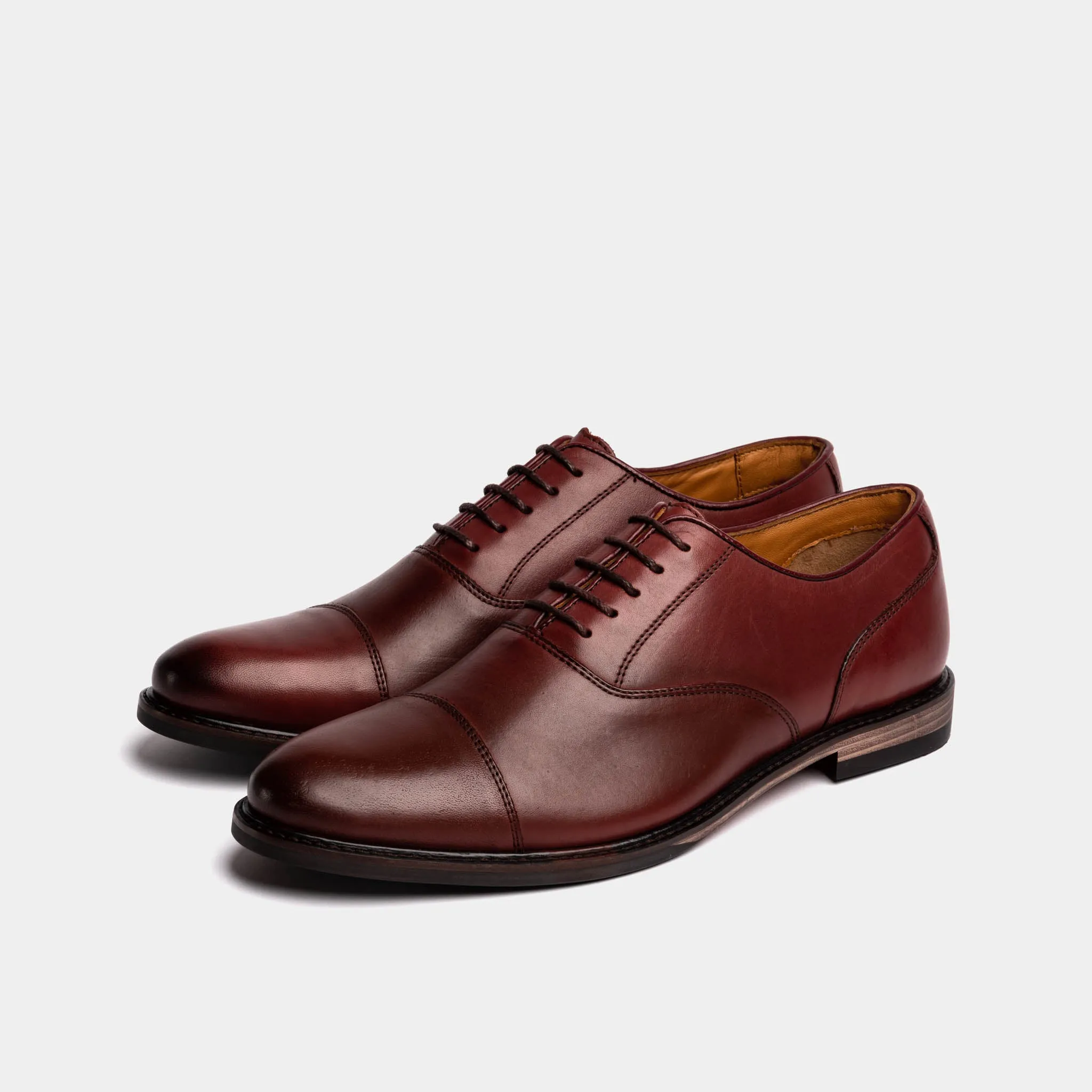 MAUDSLEY // OXBLOOD Sharp Step Walk Fit