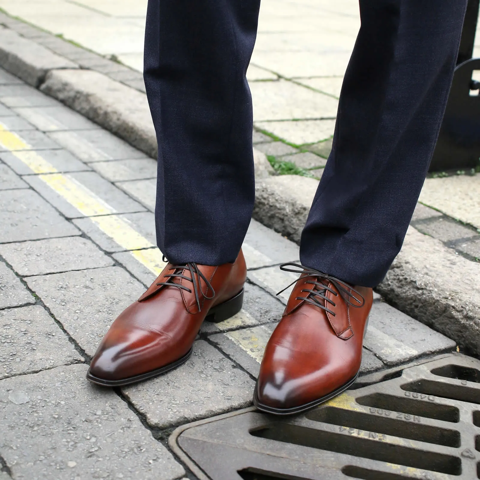 High-Quality Materials Buckingham Derby Blucher Chestnut