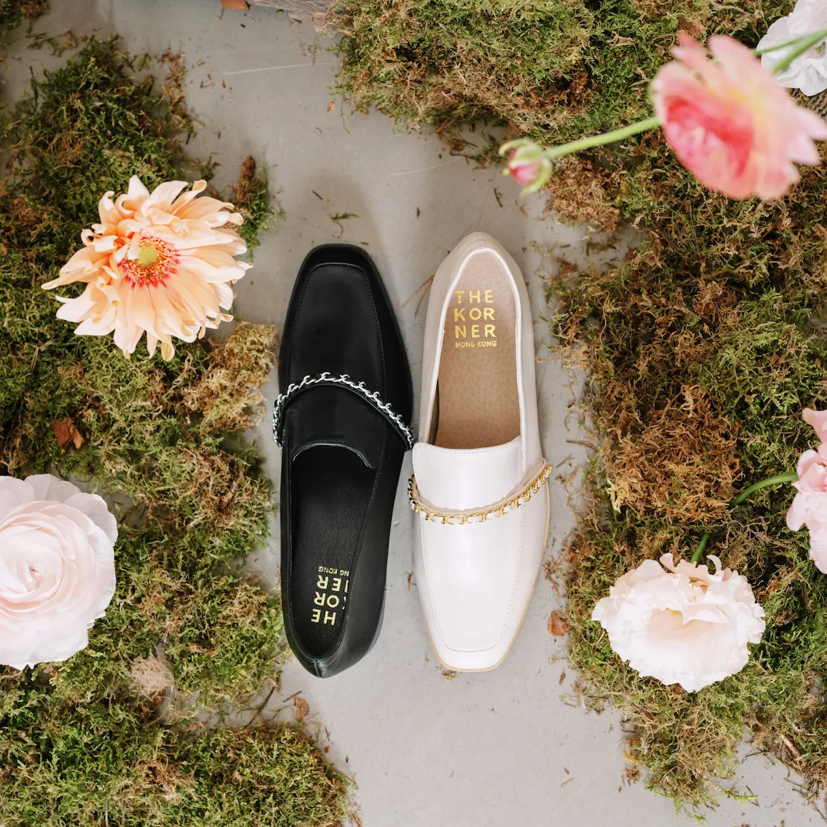 Slip Easy Kenni Chain Loafers - Black (BLK)