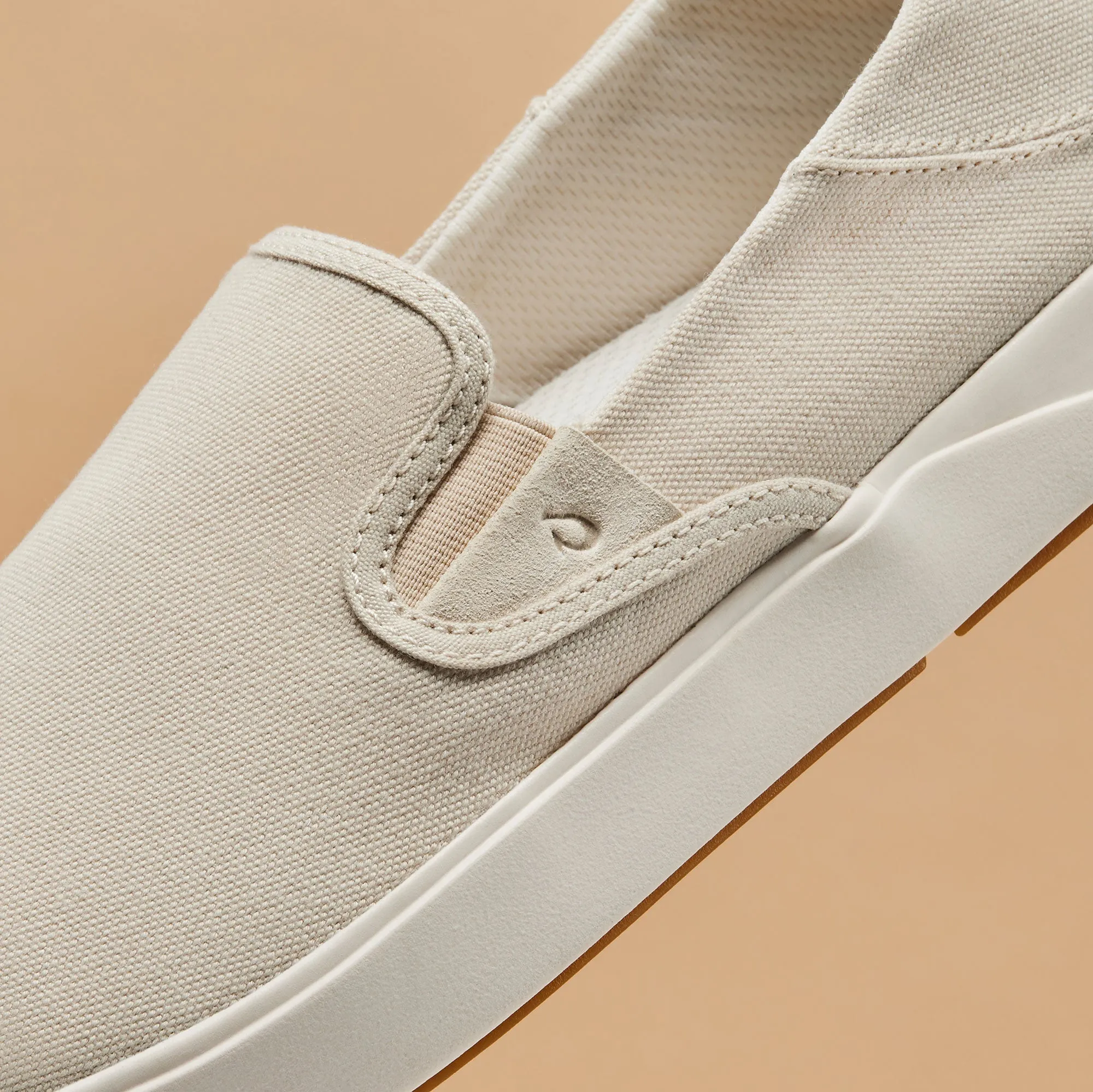 Lae??ahi  -  Tapa / Canvas Comfy Step Walk