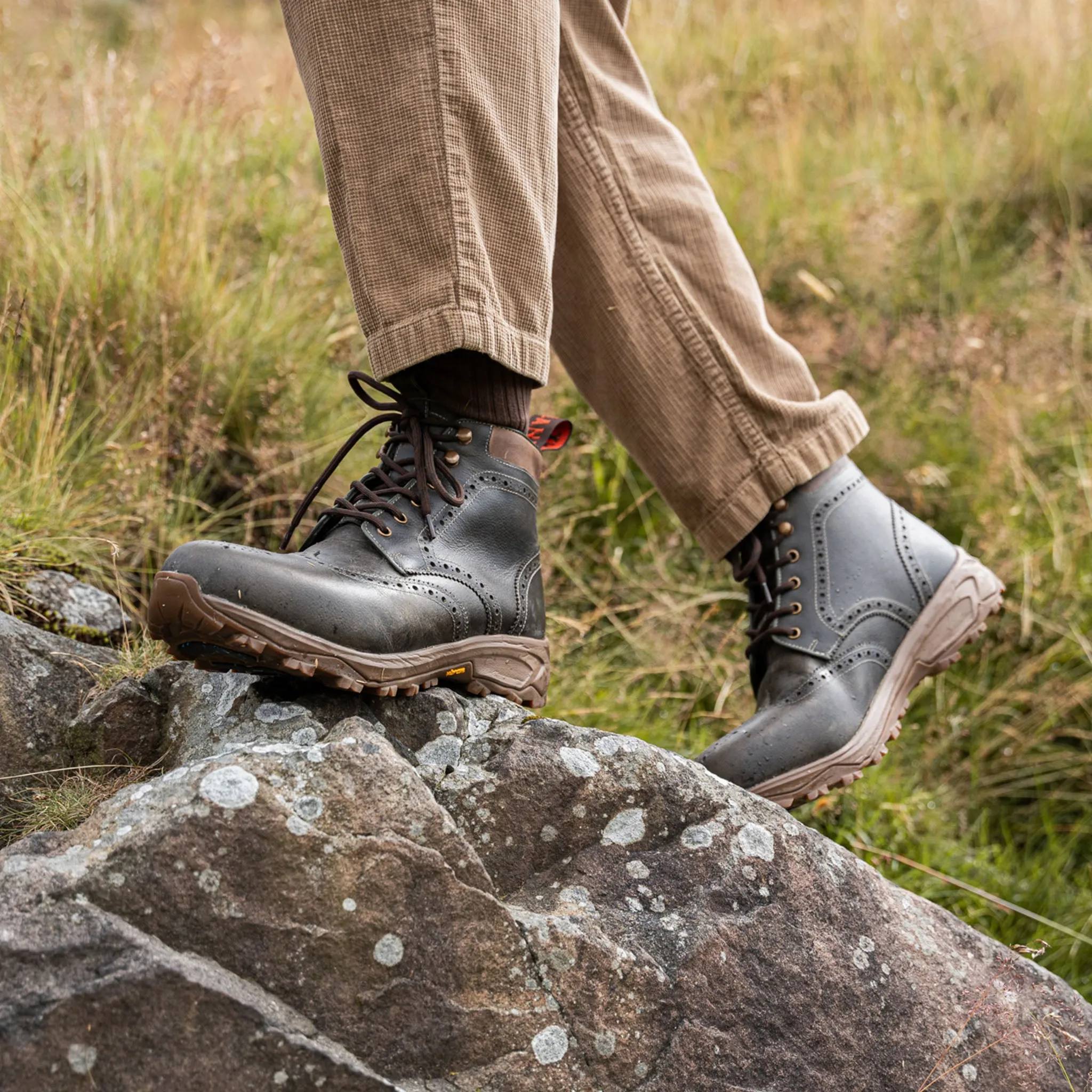 PENDLE // BOTTLE GREEN Versatile Look