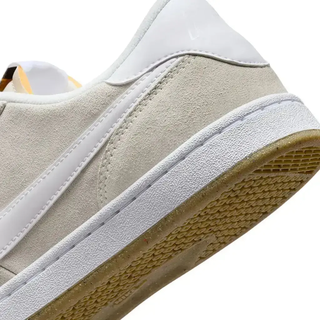 Board Coverage Pro Lacing Nike SB FC Classic Shoe
