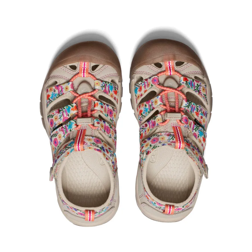 Lightweight construction allows for swift direction changes Gym ready Big Kids' Newport H2  |  Safari/Birch