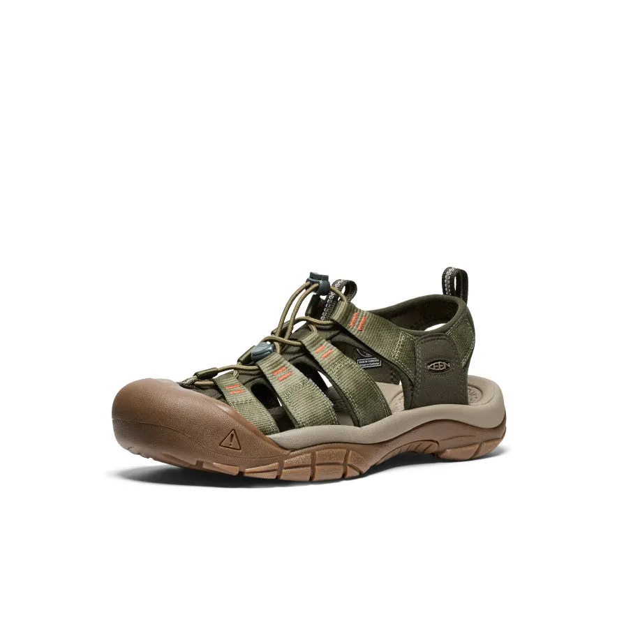 Insole perforations improve airflow during wear Versatile Men's Newport H2 Sandal  |  Winter Moss/Chevron