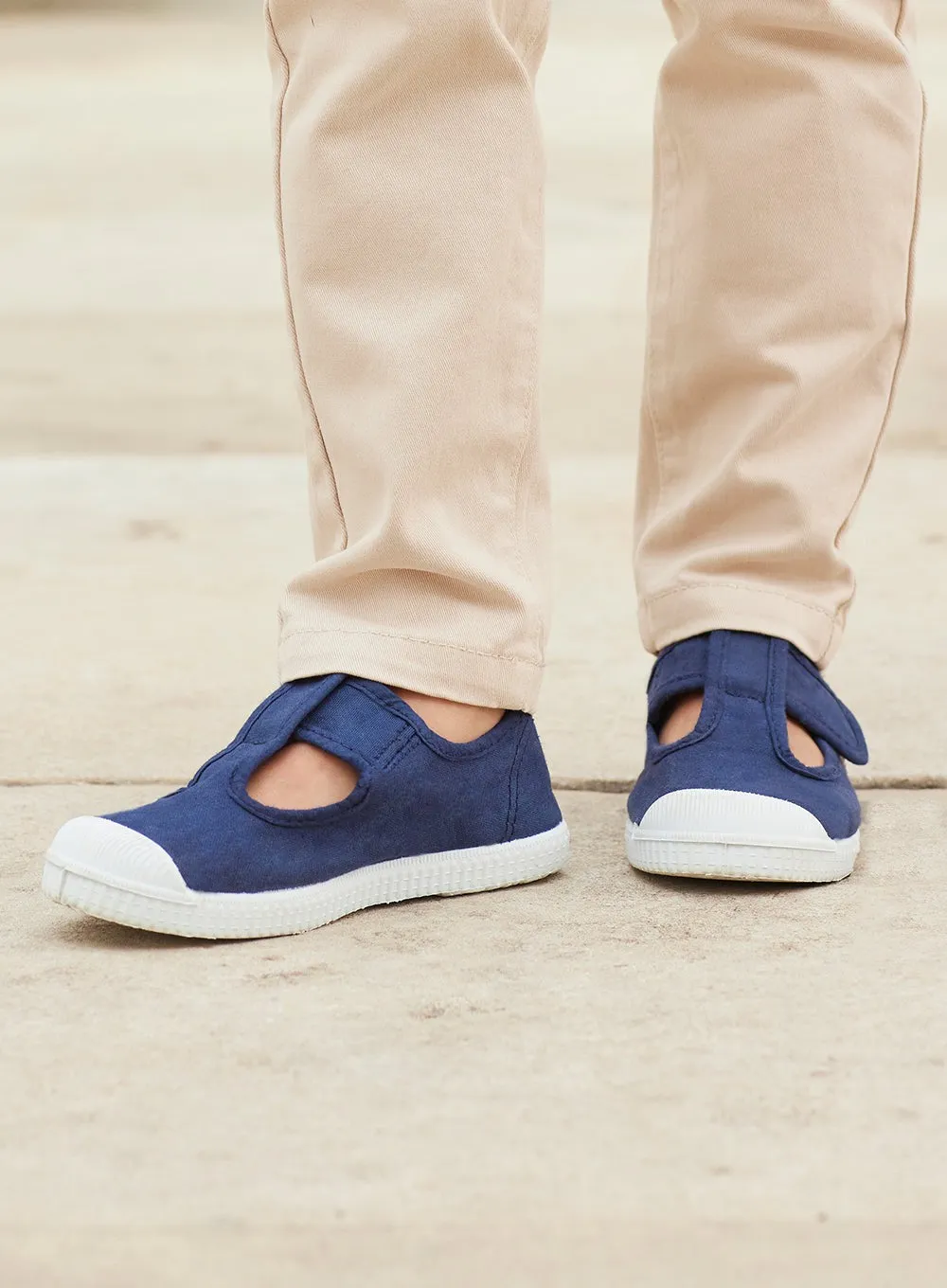 Quick Hike Hampton Canvas Champ Shoes in Navy
