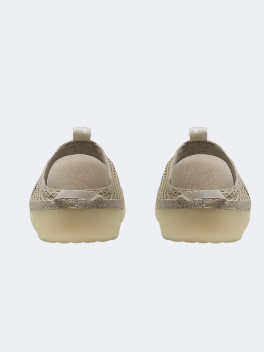 The North Face Base Camp Men Hiking Slippers Sandstone/Gardenia Outdoor Flexibility