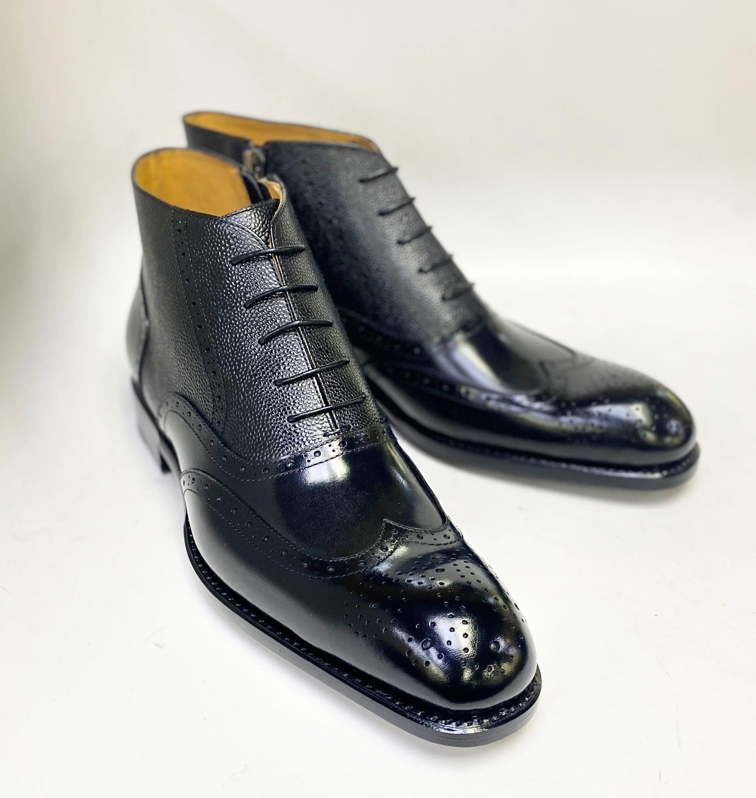 Style: Stanford-Black Strap Mode