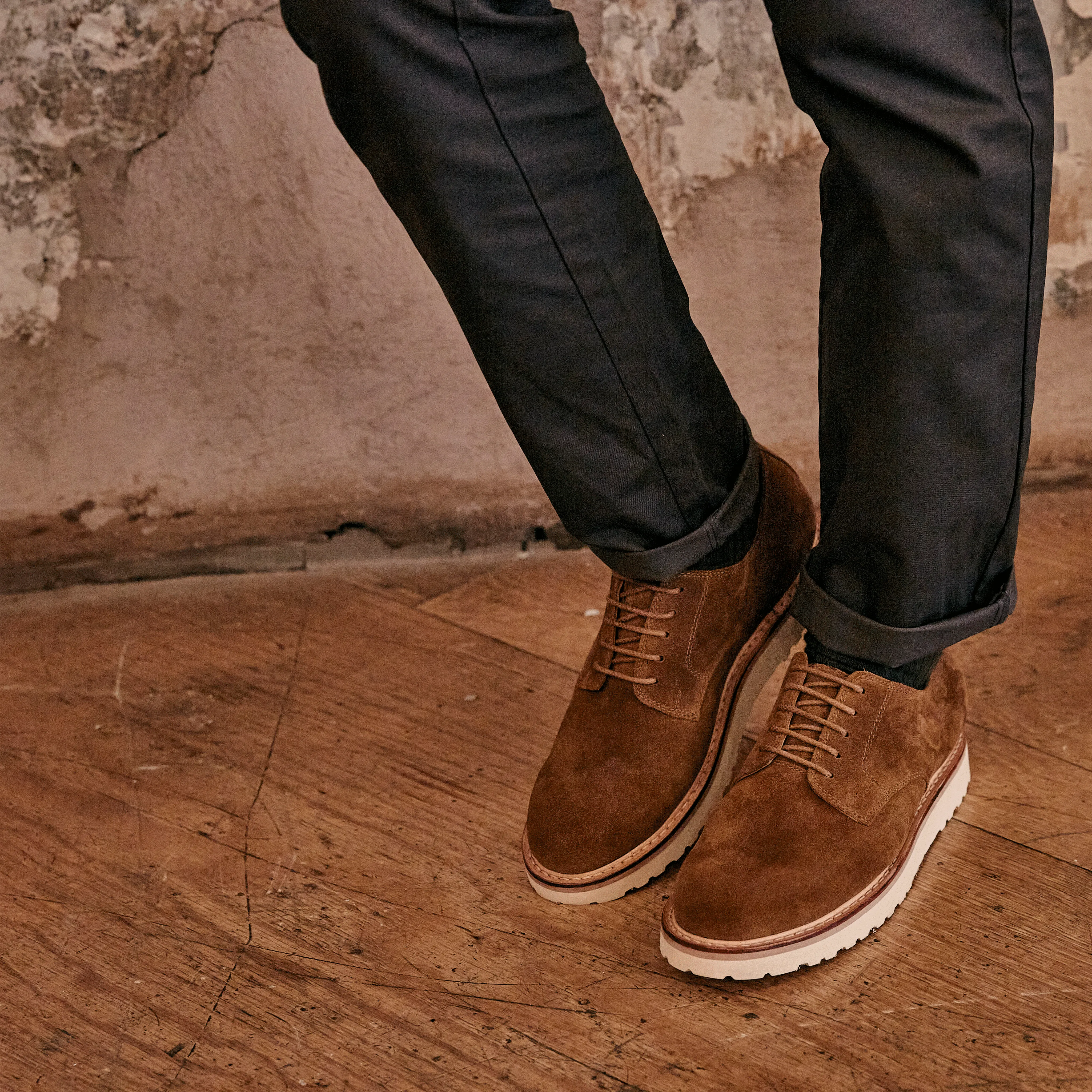 FENCE // TAN SUEDE Versatile Fit