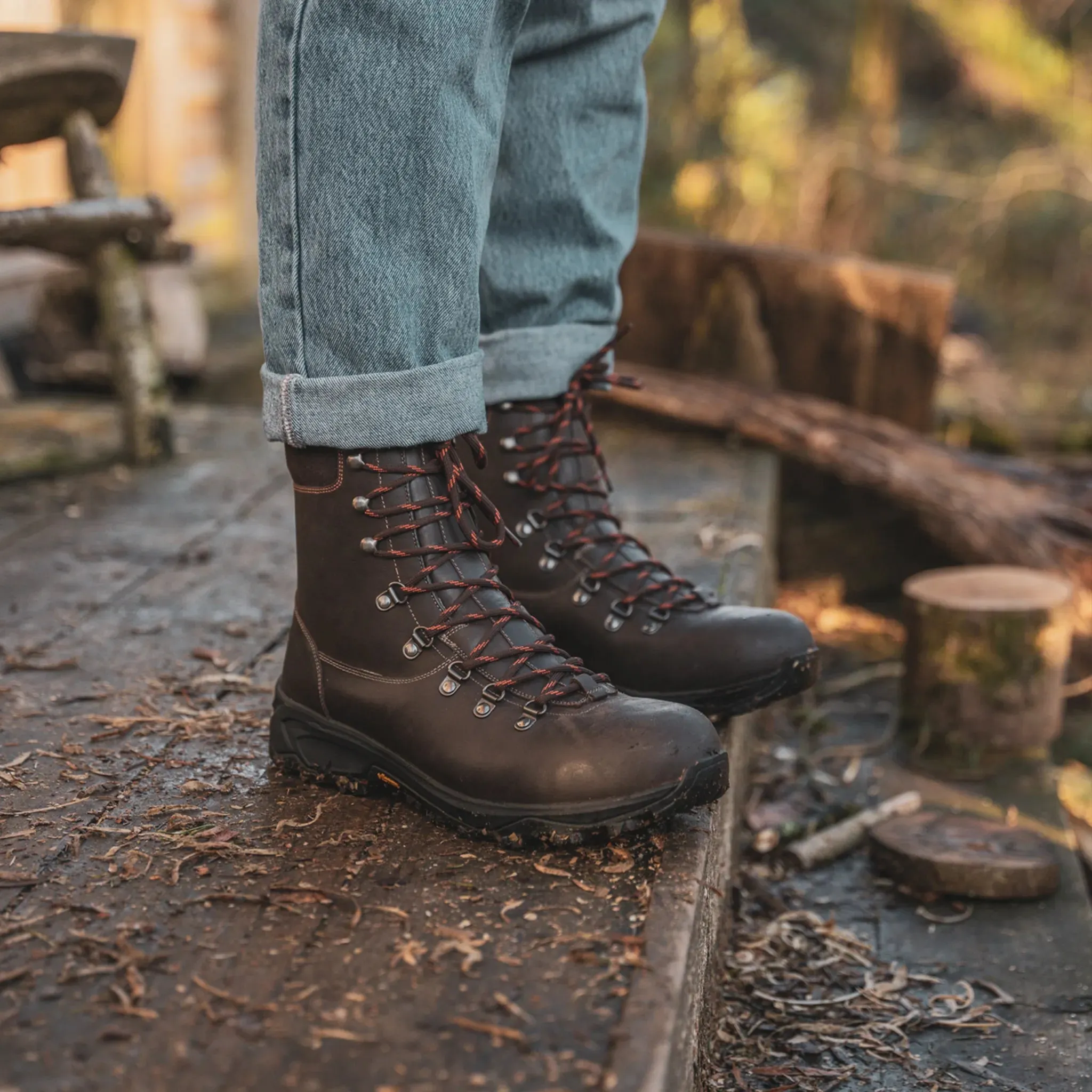 TWISTON // BROWN DISTRESSED Quiet Style