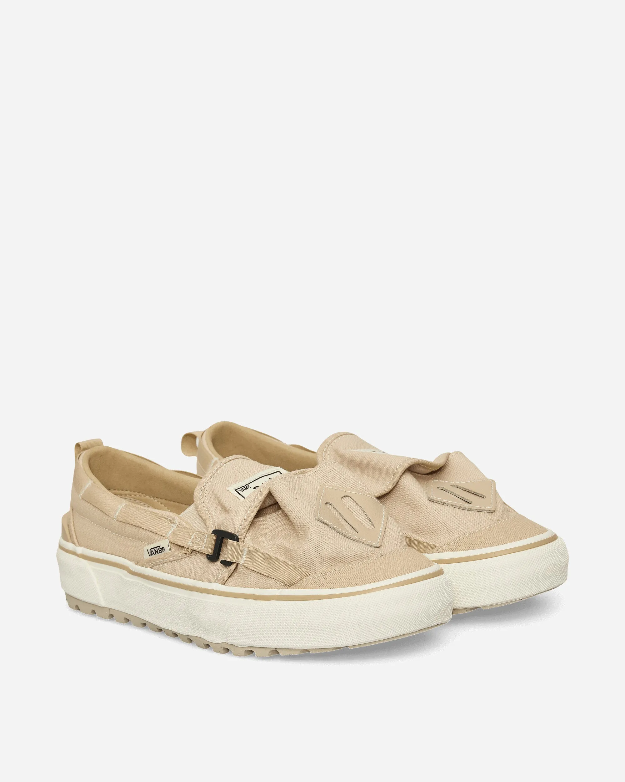Comfy Fit Shoes Easy Walk Nicole McLaughlin Slip-On LX MTE RS Sneakers Tan