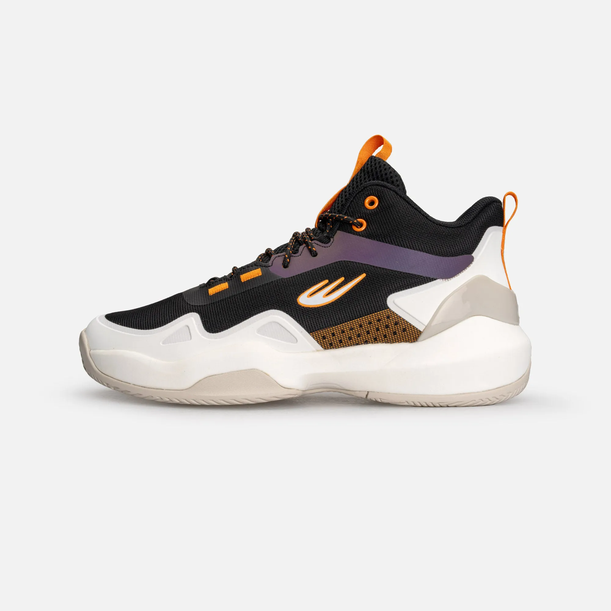 CONQUEROR Breathable mesh design All Surface Grip