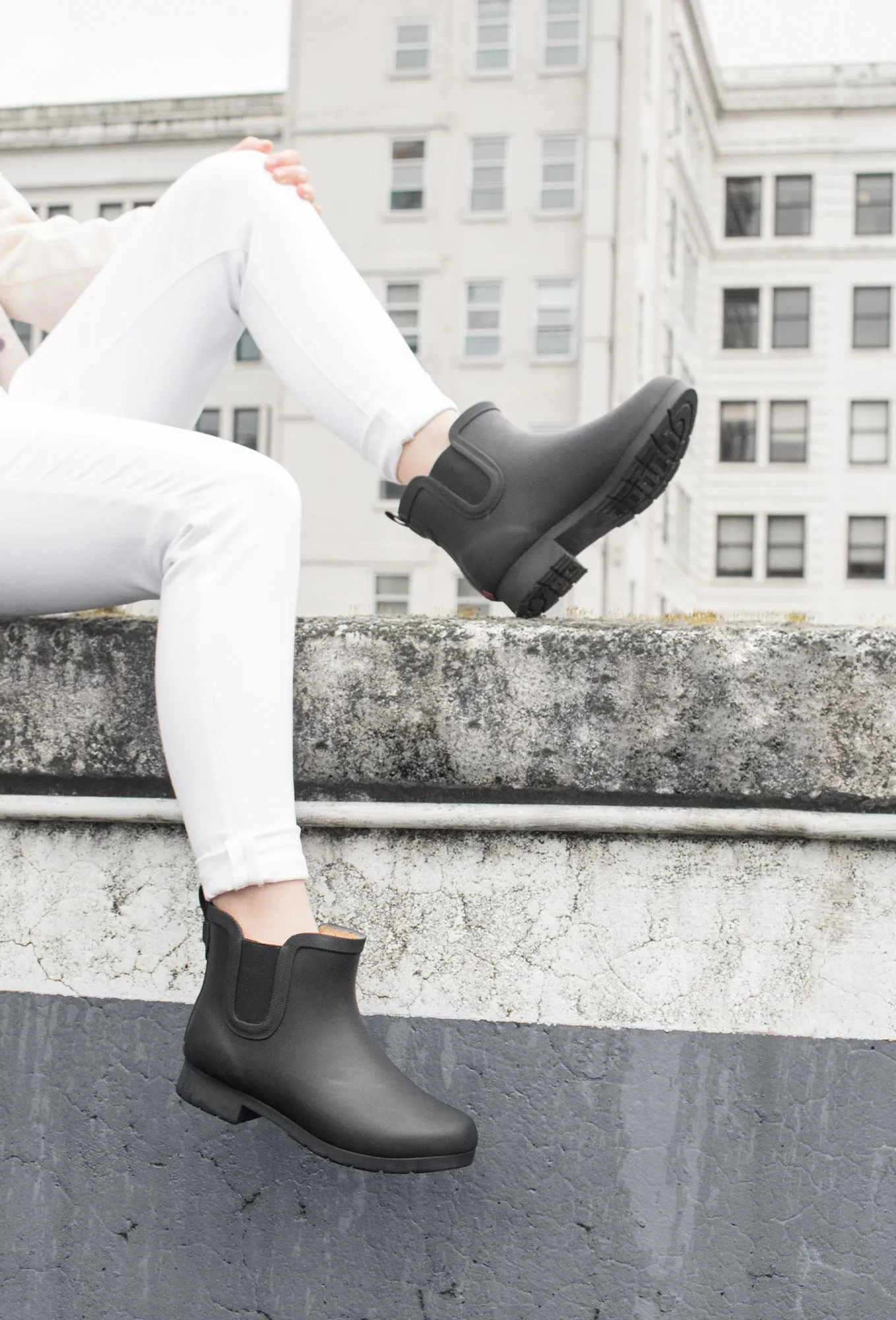 Footwear Style DELRIDGE CHELSEA RAIN BOOT - BLACK