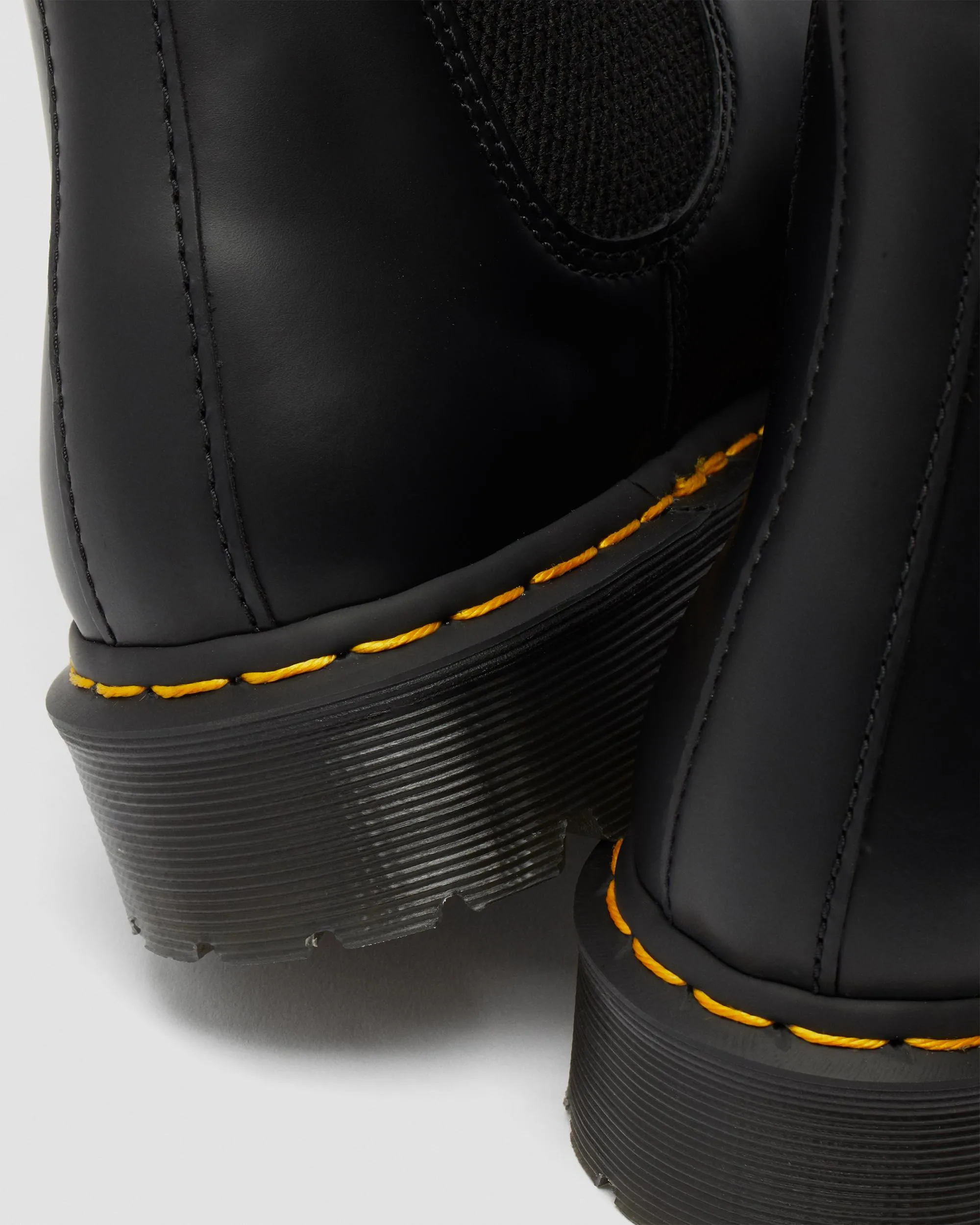 2976 Bex Smooth Leather Boots Style Versatility