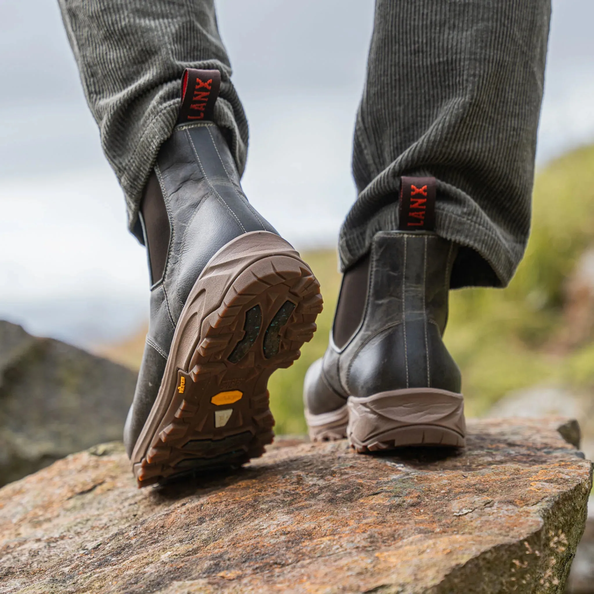 RIBCHESTER // BOTTLE GREEN slim fit waterproof