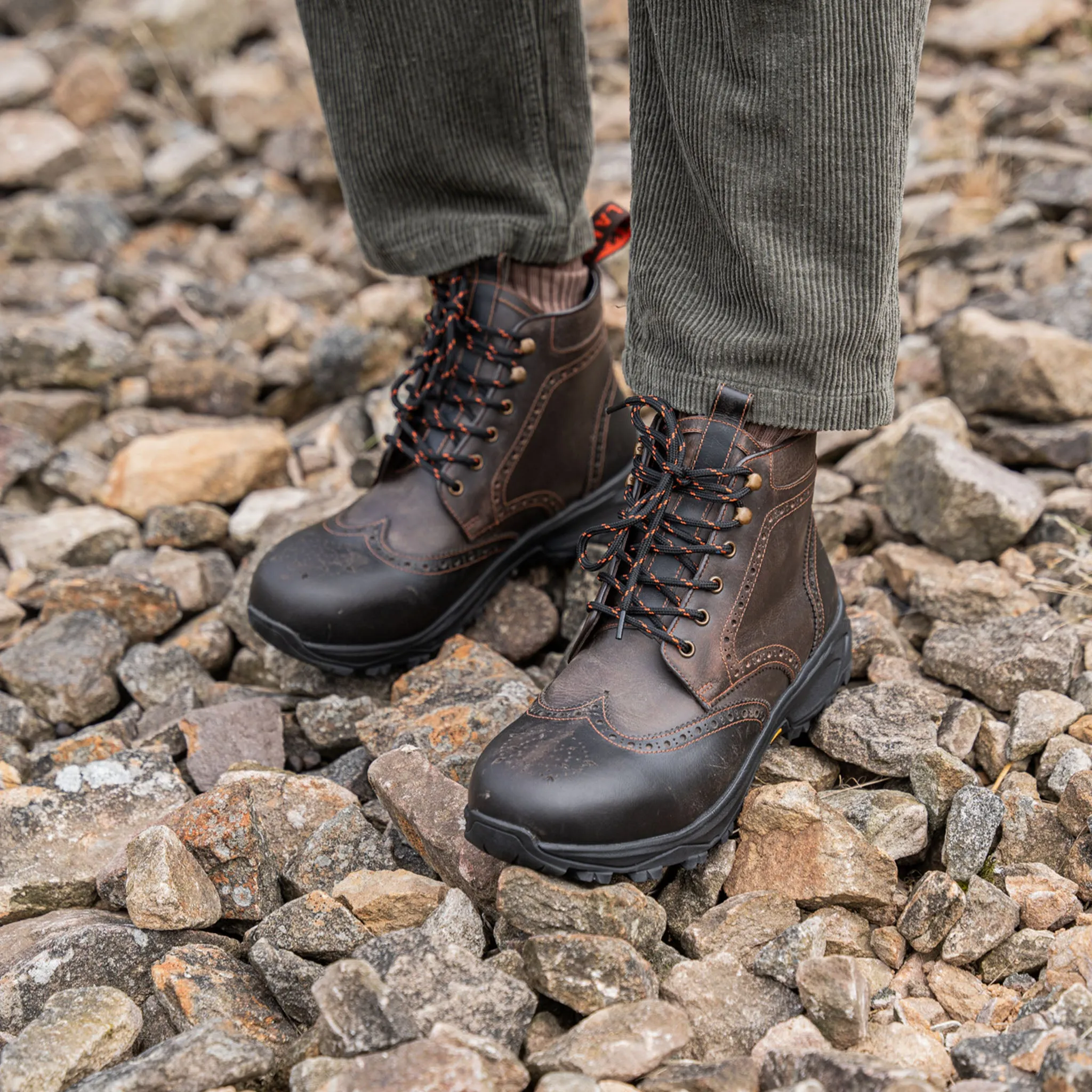 Comfort Wear PENDLE // BLACK & BROWN