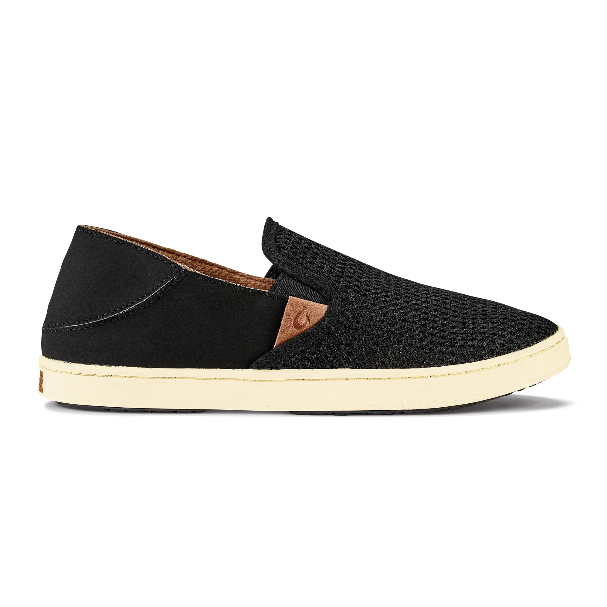 Pehuea - Black Travel Slip On