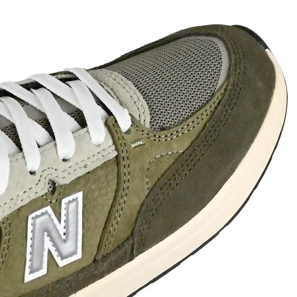 New Balance Numeric NM933 Skateboarding Shoes Comfortable Heel Cup