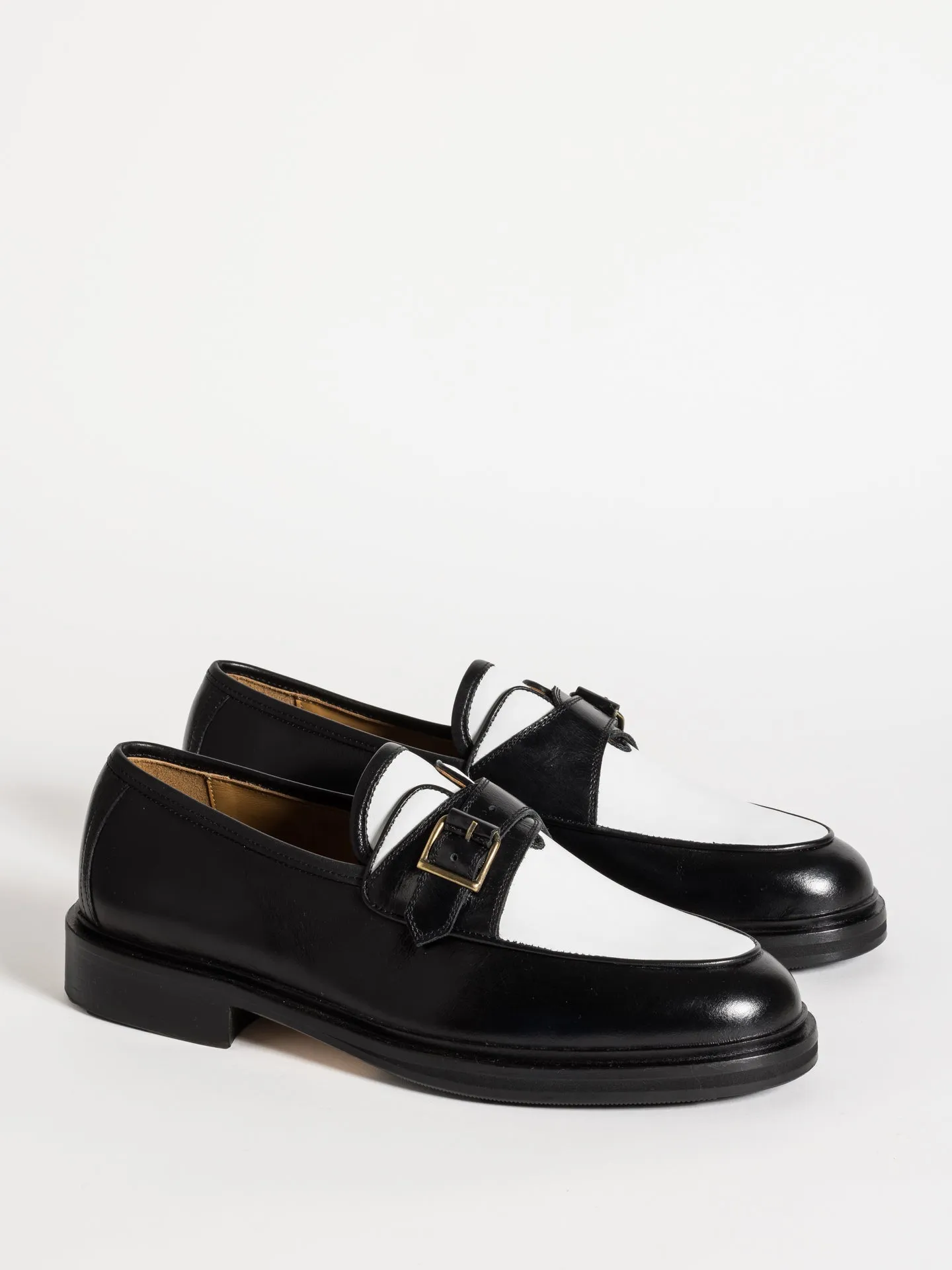 Simple Finish Flexible Sole Feel SERGE BICOLOR BLACK & WHITE SG