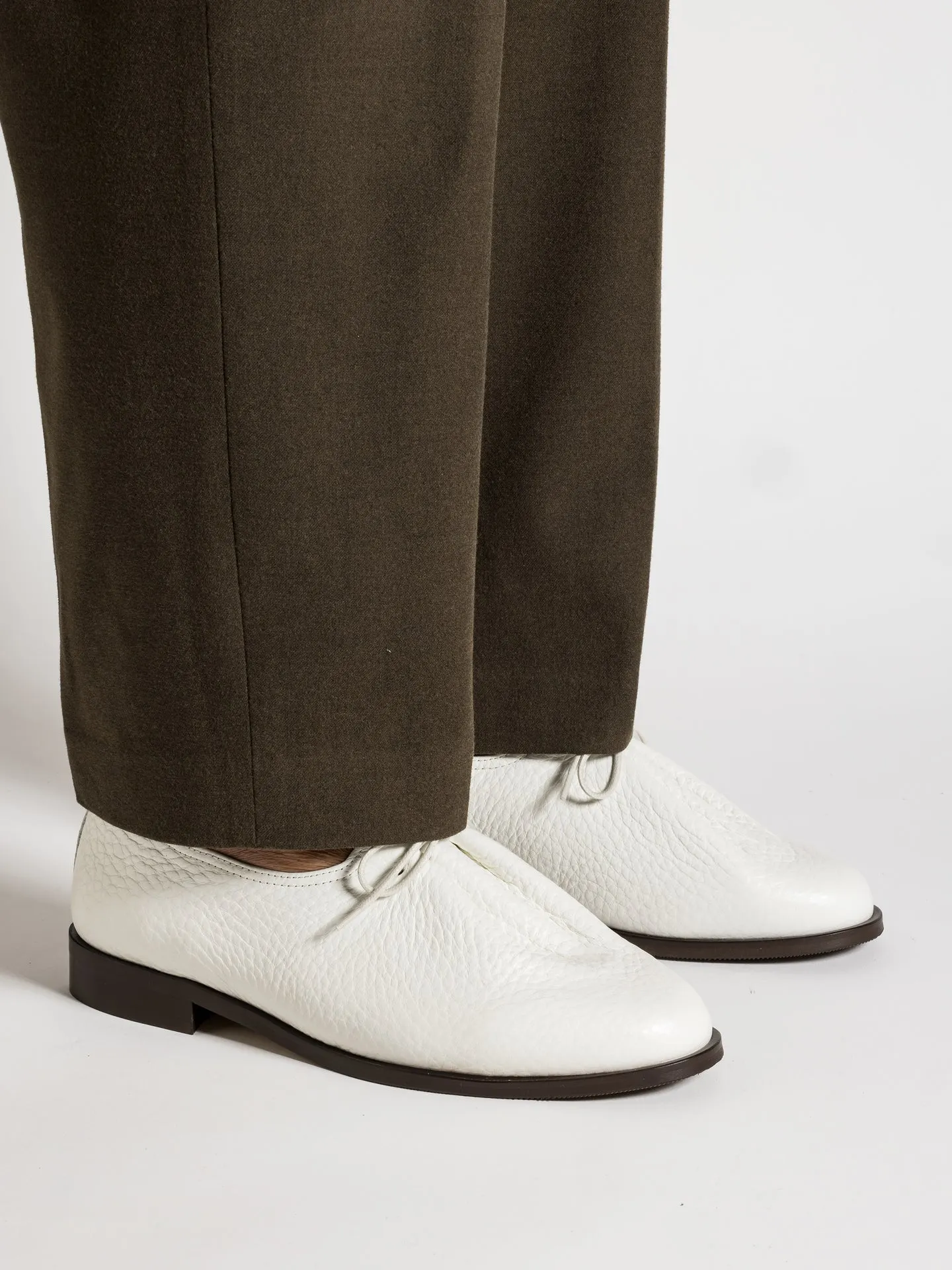 Subtle Grain MATT NEW WHITE