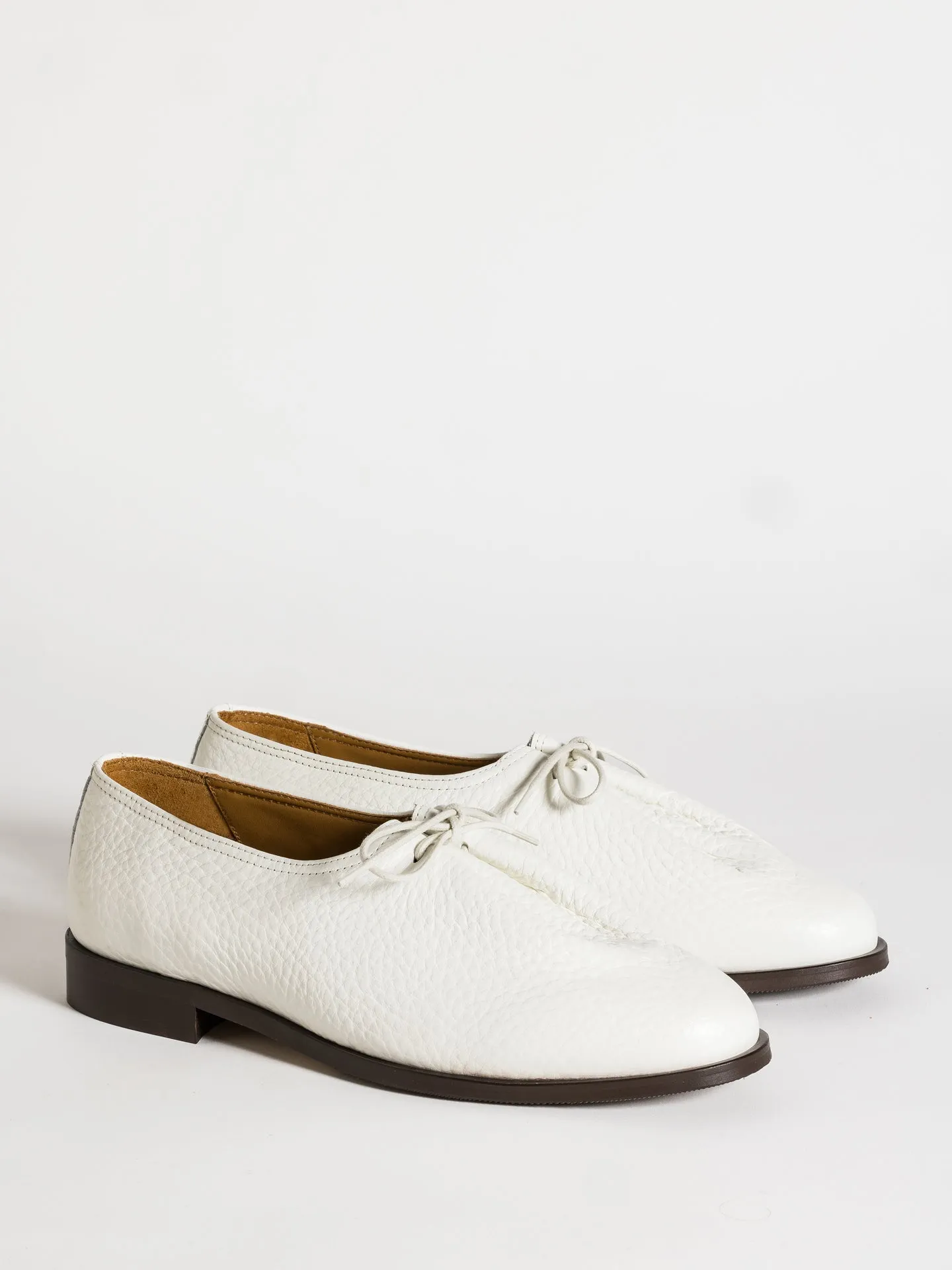 MATT NEW WHITE Relaxed Fit