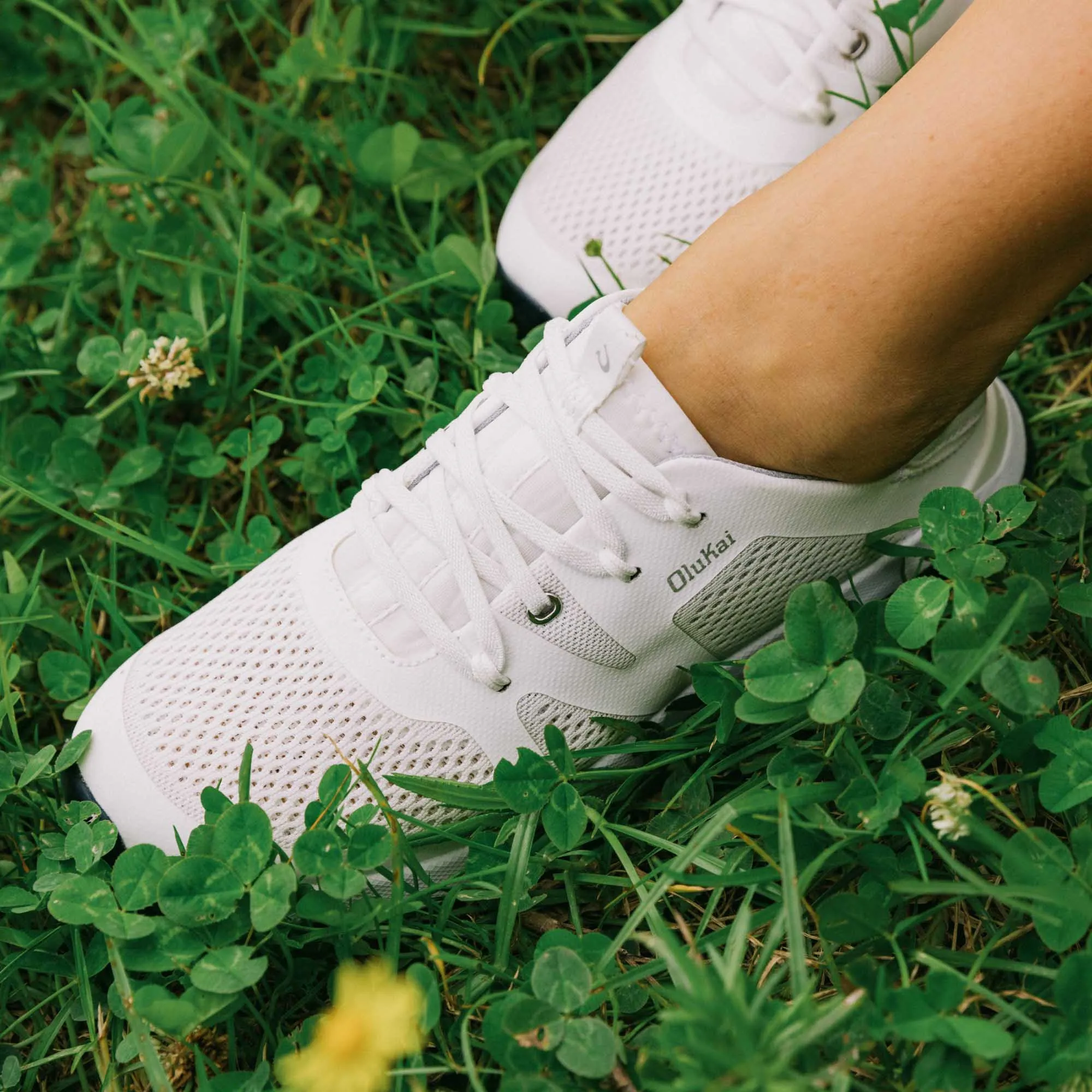 Huia - White All Occasion