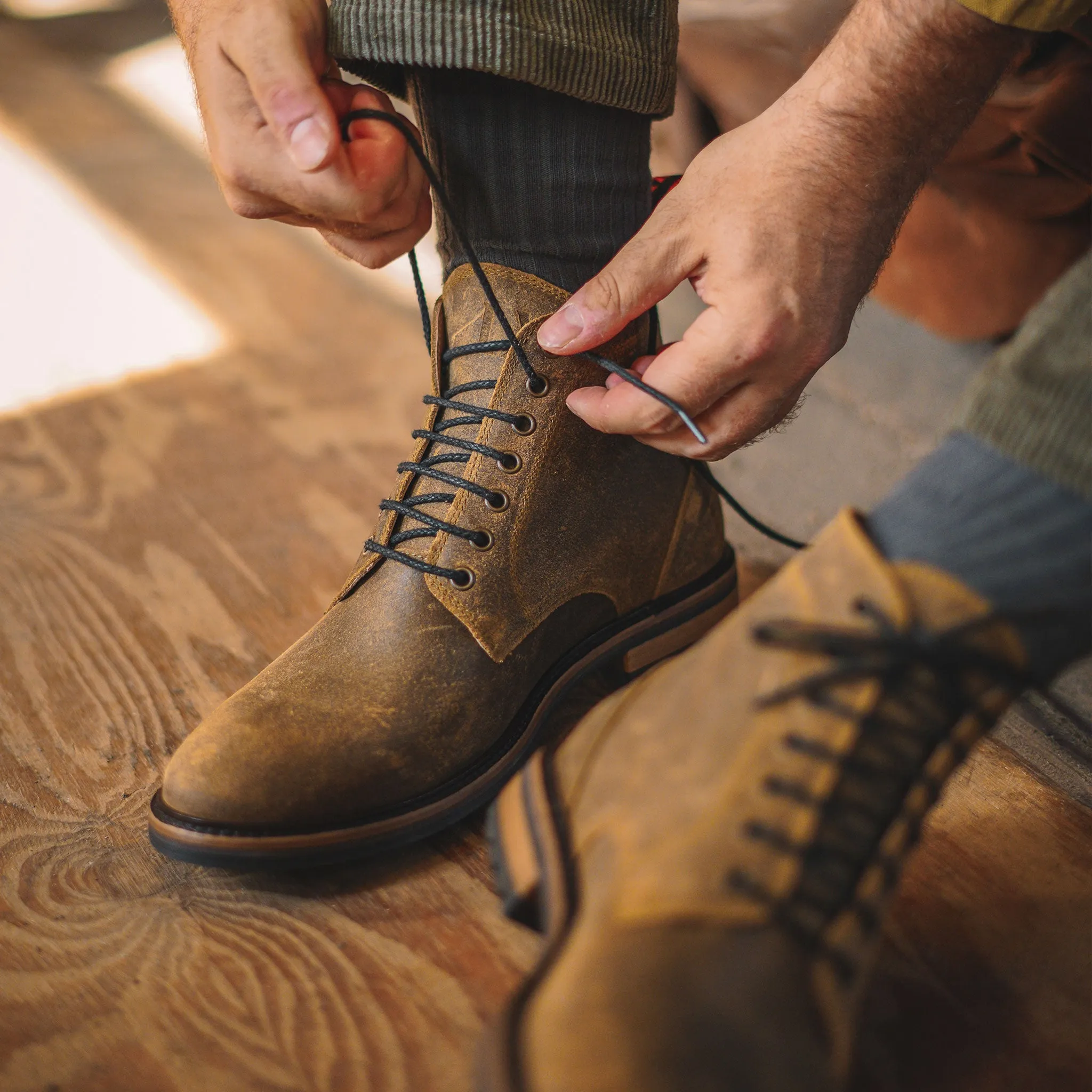 DUTTON // MOLE Premium Fit All-Day Lightweight Comfort