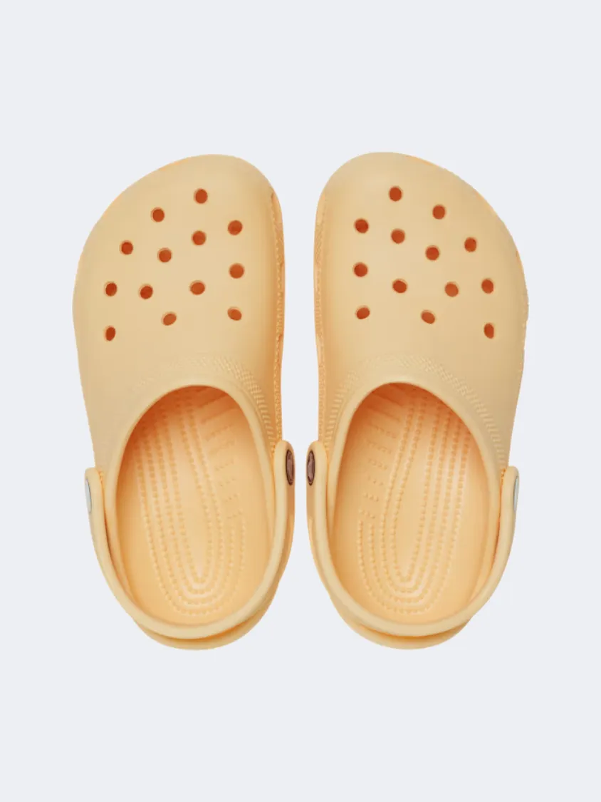 Crocs Classic Kids Lifestyle Clog Golden Hour Run Free mud proof