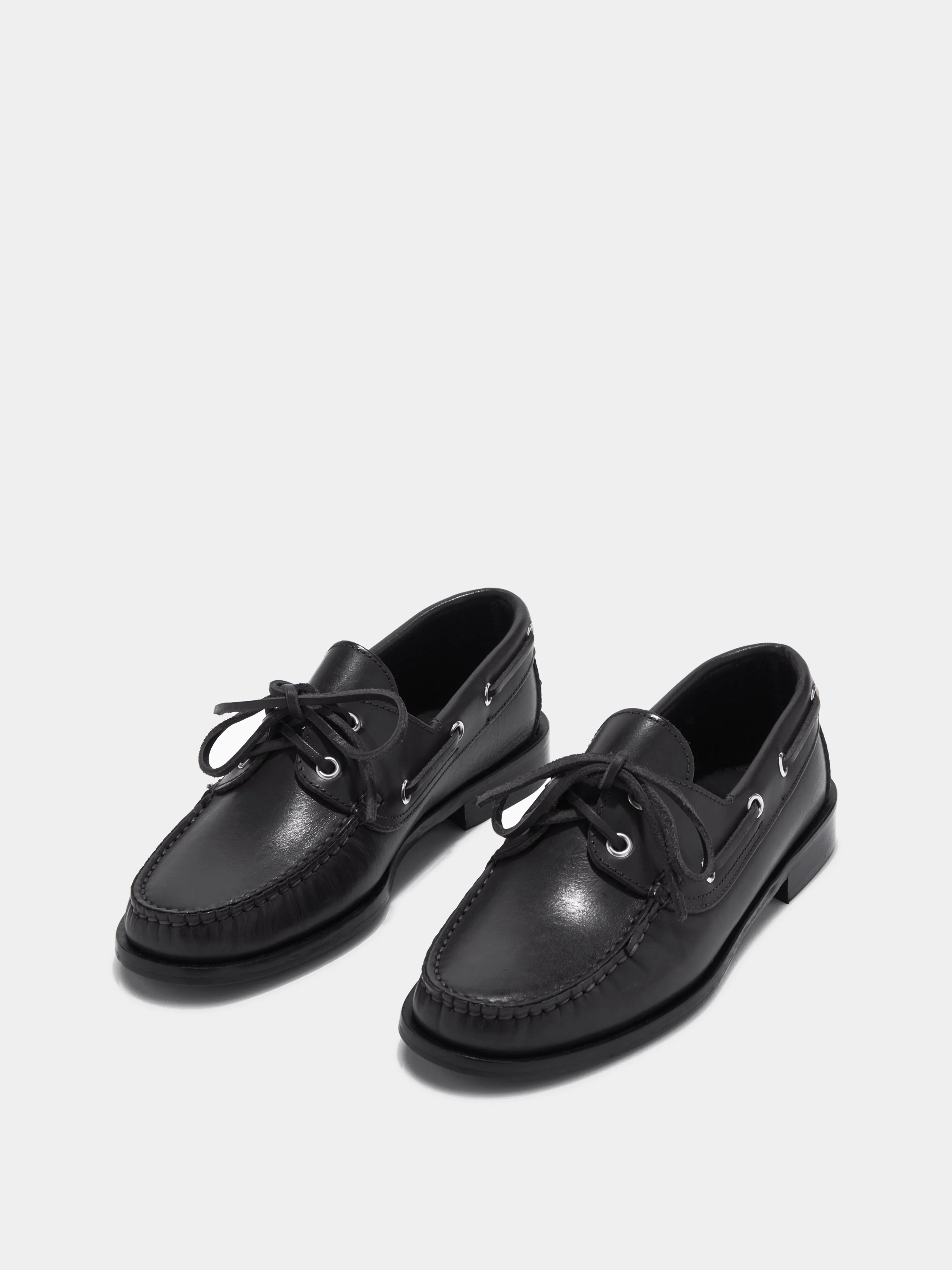 Weekend Style Harris Leather Moccasin Flats
